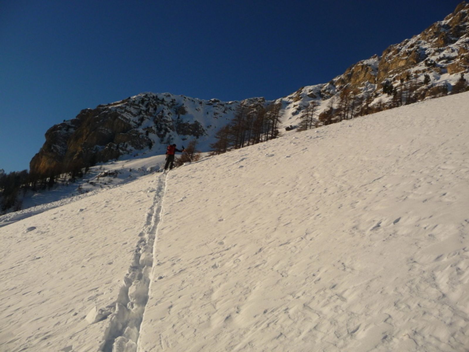 Vallon des Ayes - Petit Puy - Traçage dans les pentes sous le Petit Puy