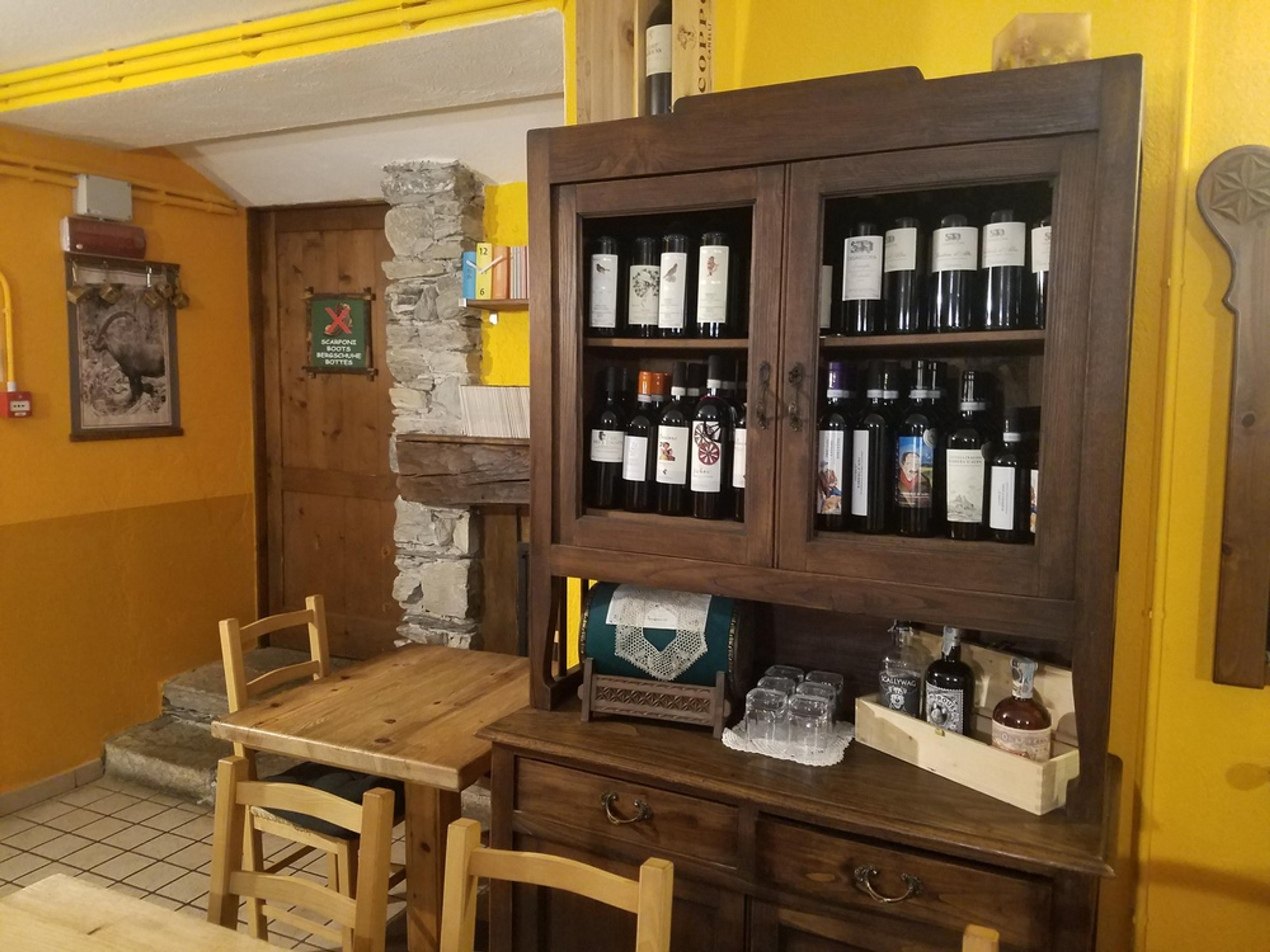 Raid Ski – Refuge Mélezé – Une cave digne de ce nom