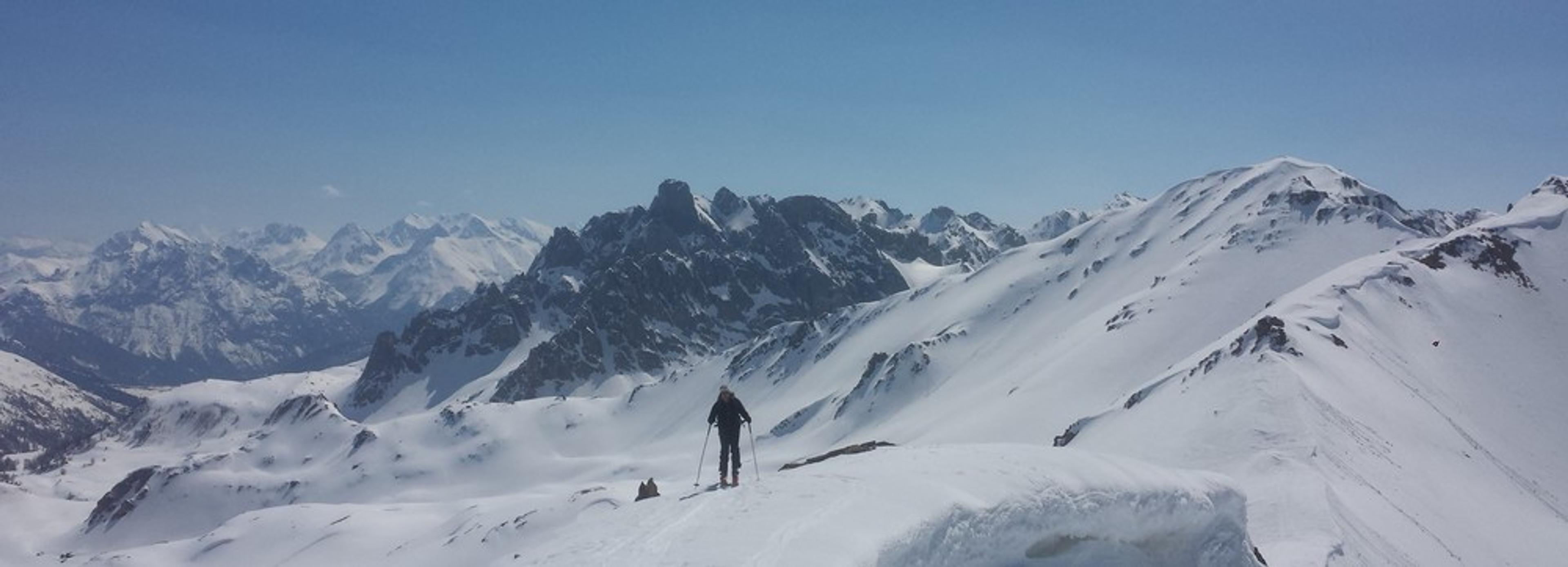 Tour de l'Aiguillette du Lauzet - Sur fond de Cerces