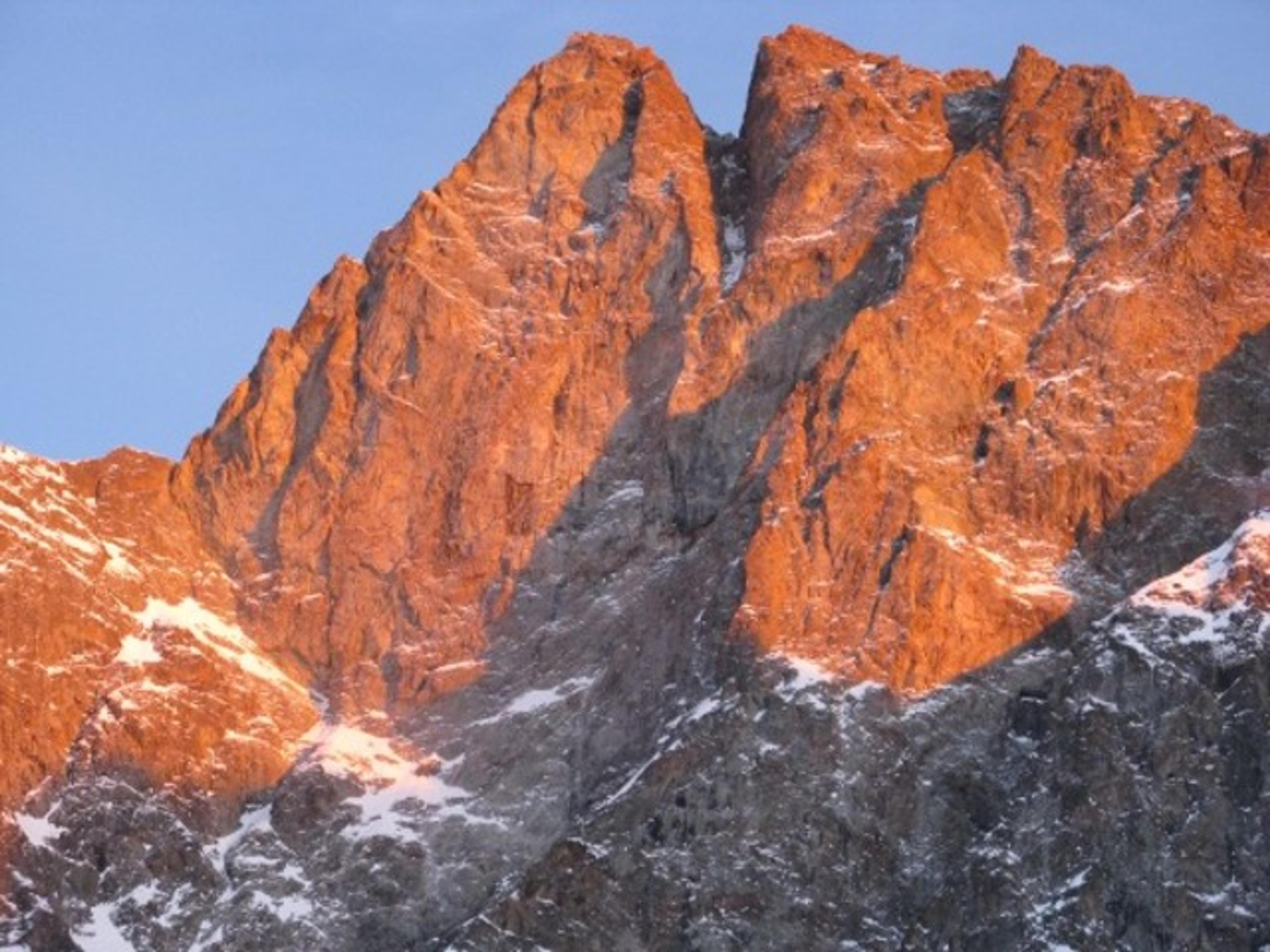 La face NW de l'Olan au soleil du soir