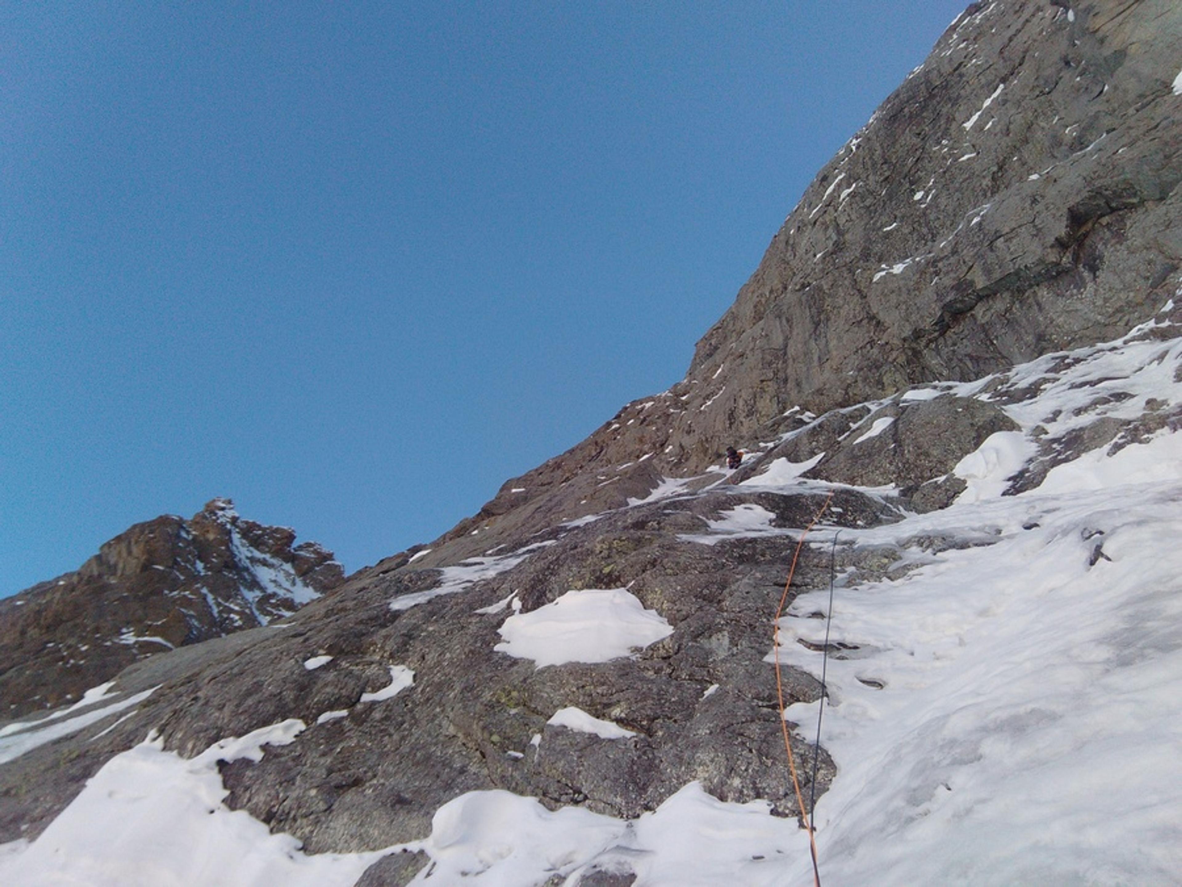 Pic Sans Nom - Prestige des Ecrins - Ju en finit avec les placages du bas