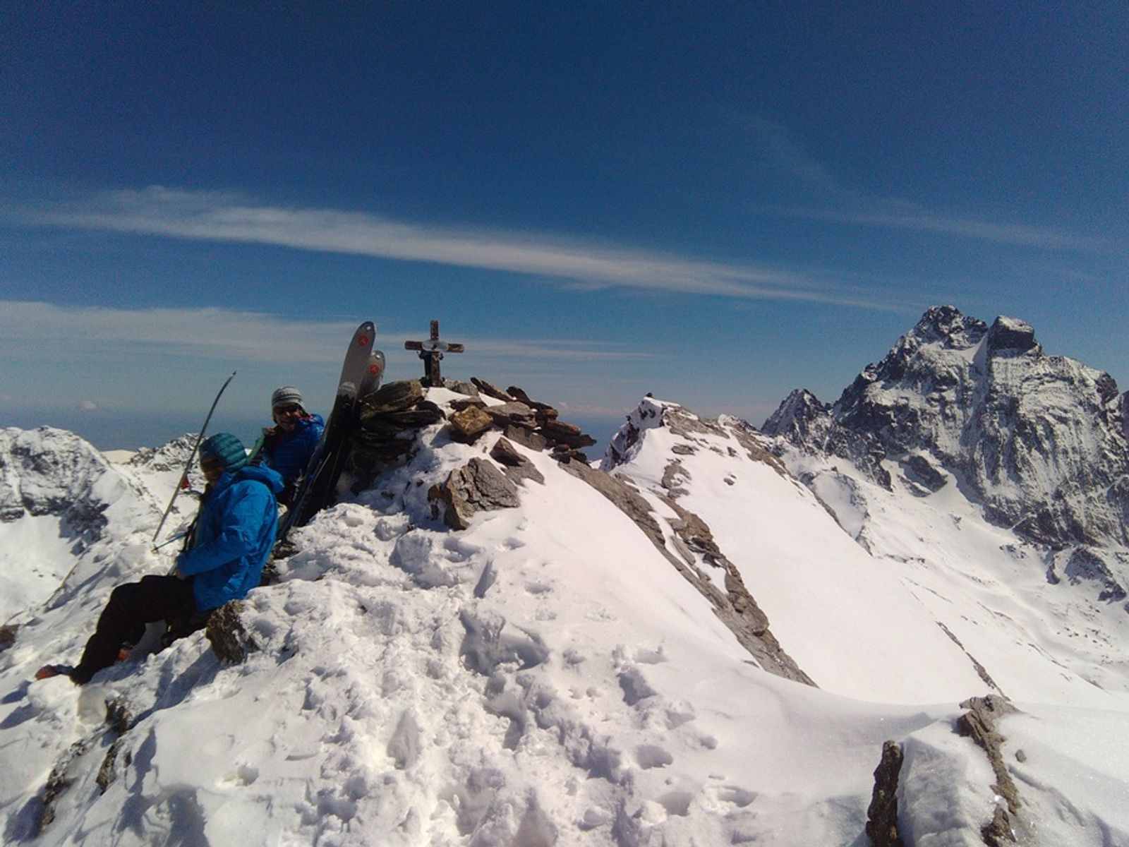 Au sommet de l'Aiguillette d'Asti