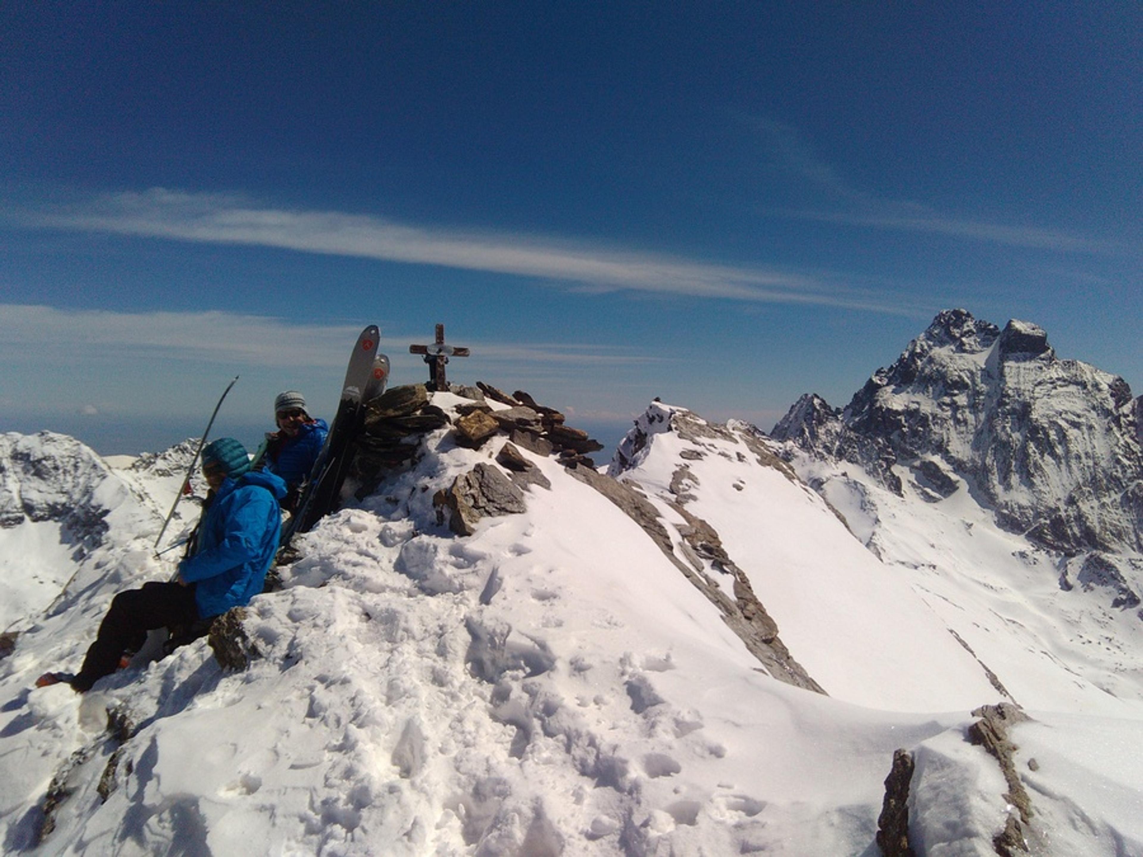 Au sommet de l'Aiguillette d'Asti