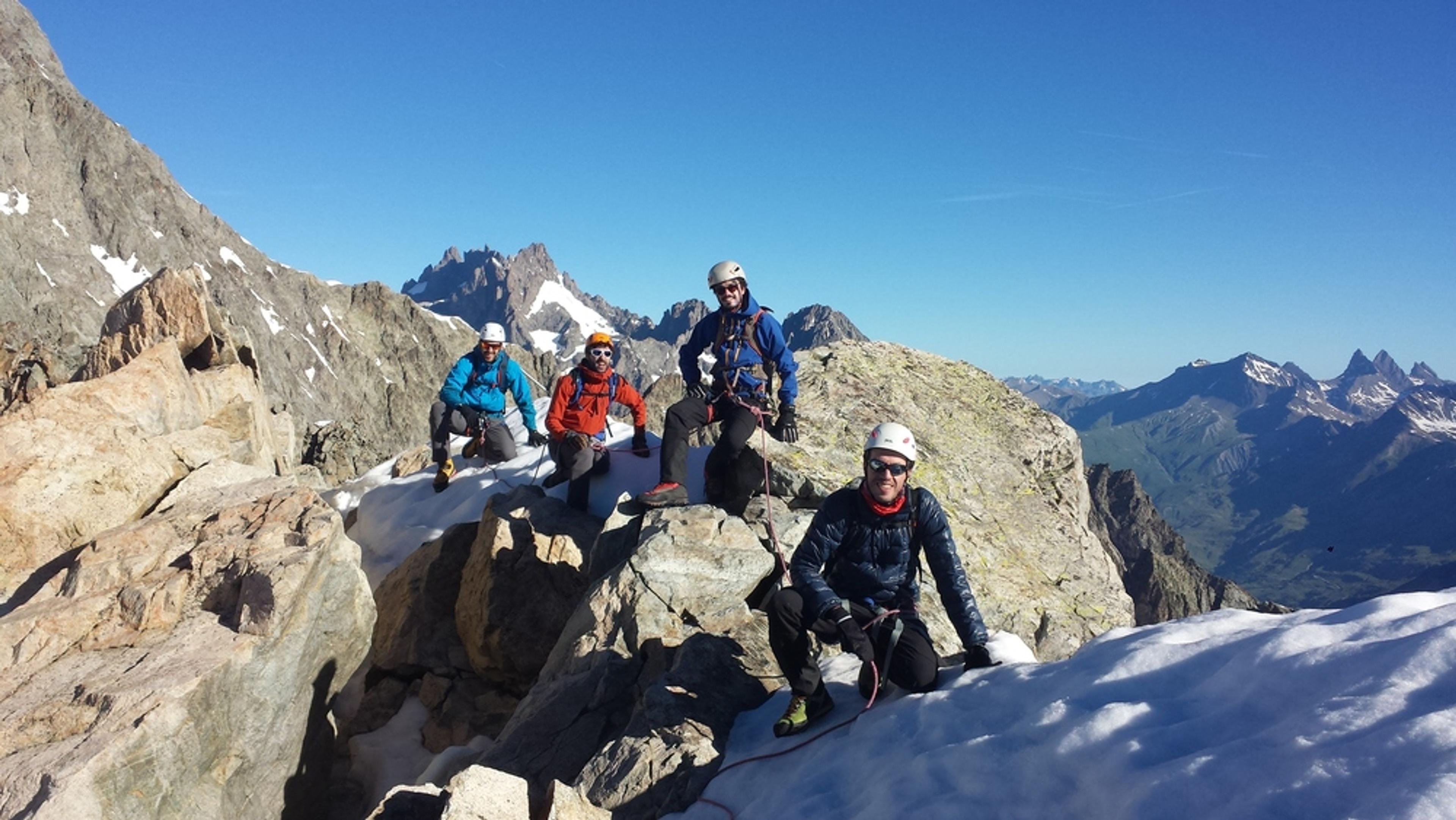 Parcours d'arête ludique au Pic d'Arsine