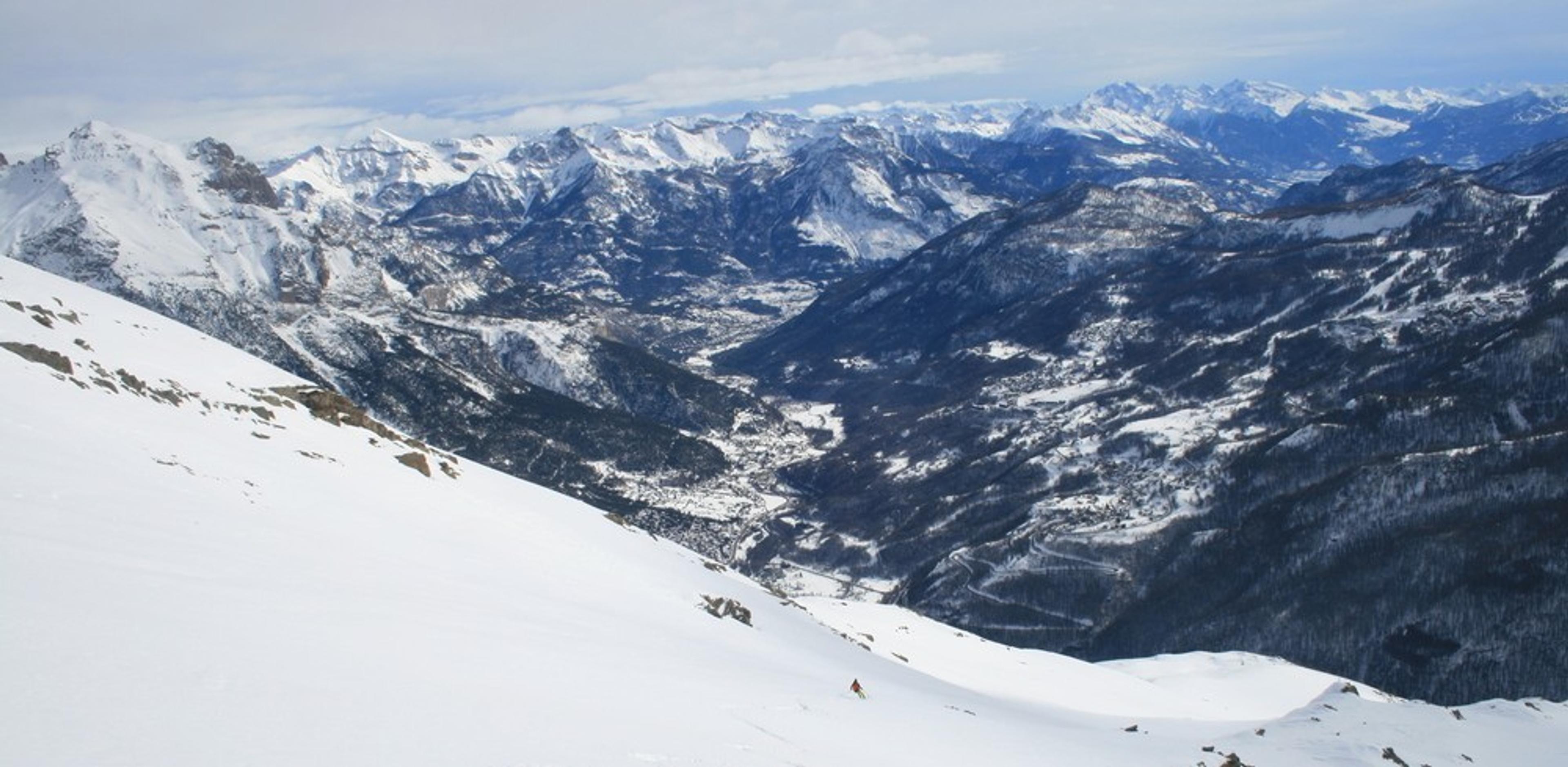 Ski de randonnée Pelvoux - Vue plongeante sur la Vallouise