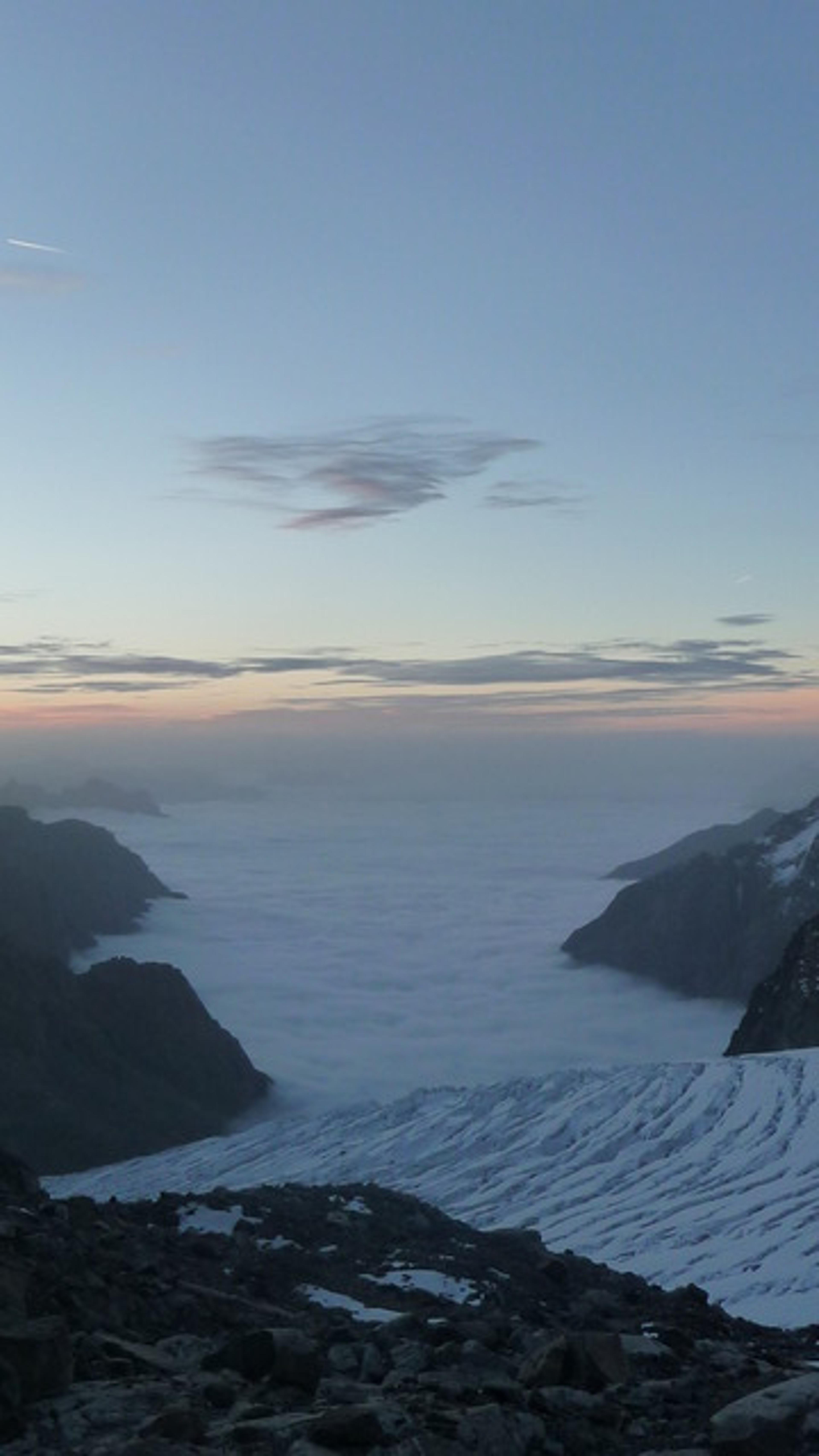 Mer de nuage sur le glacier Blanc