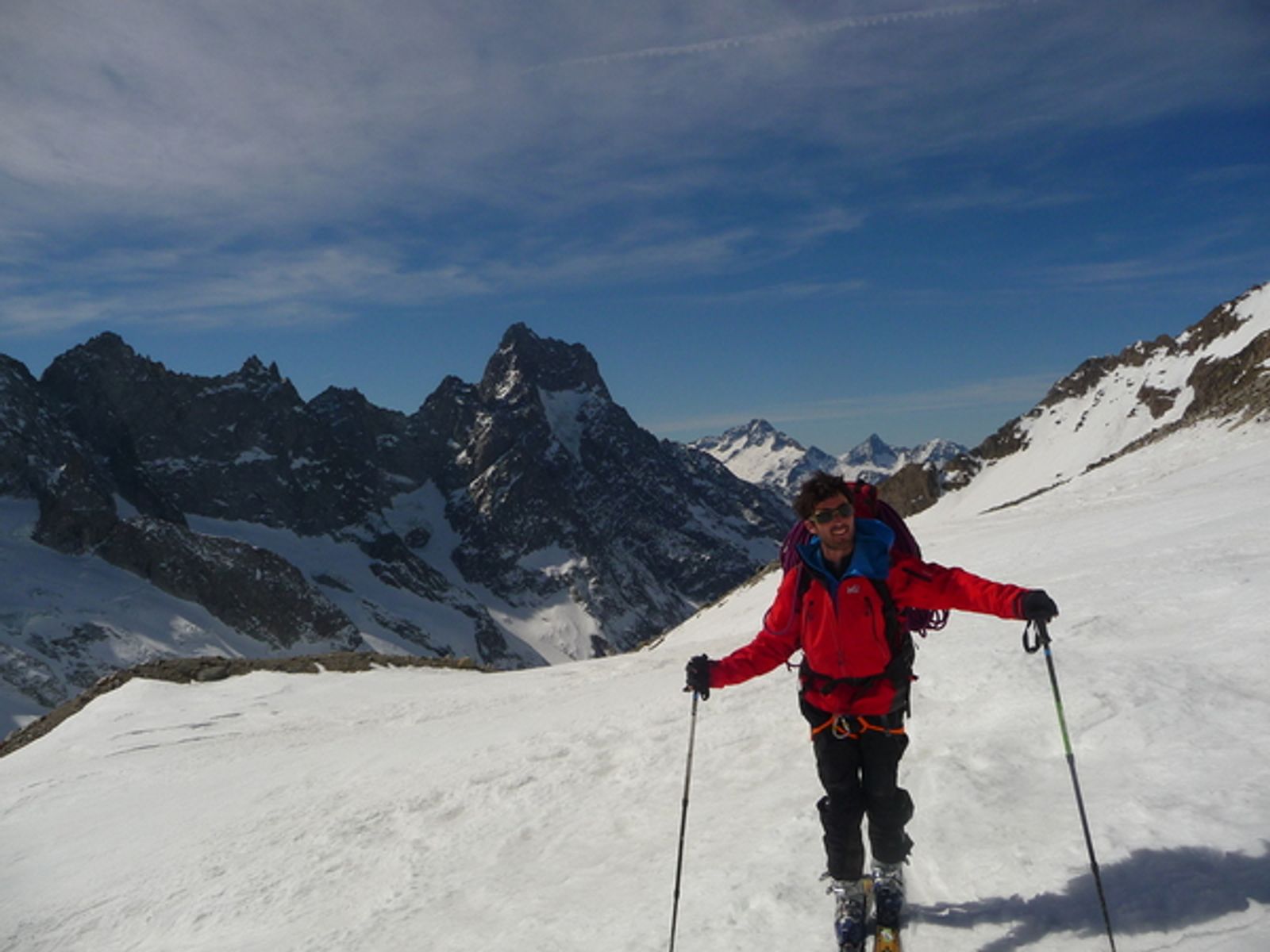 Promontoire - Devant l'Aiguille du Plat de la Selle