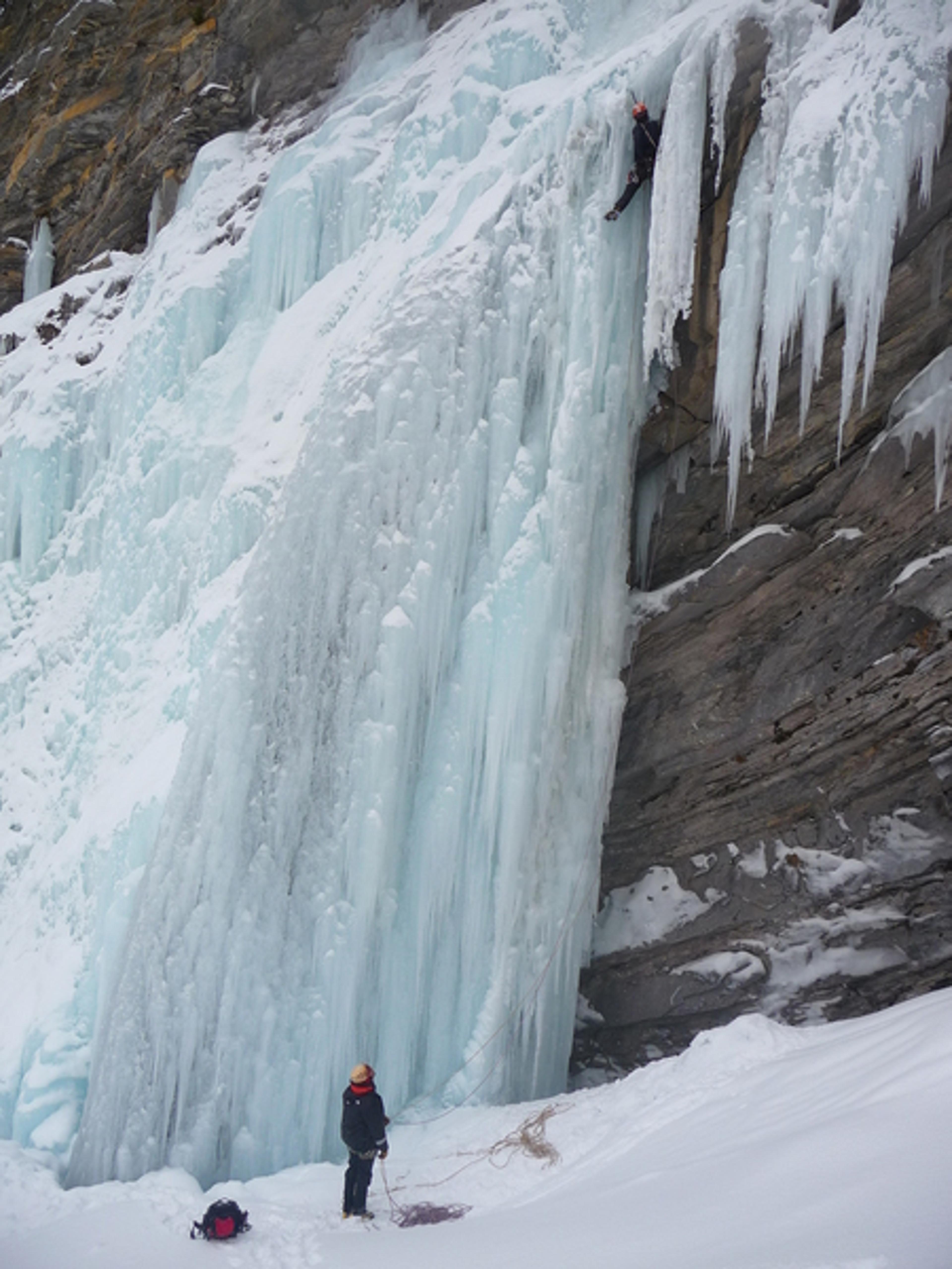 Cascade de glace à Crévoux - Vue de la longueur