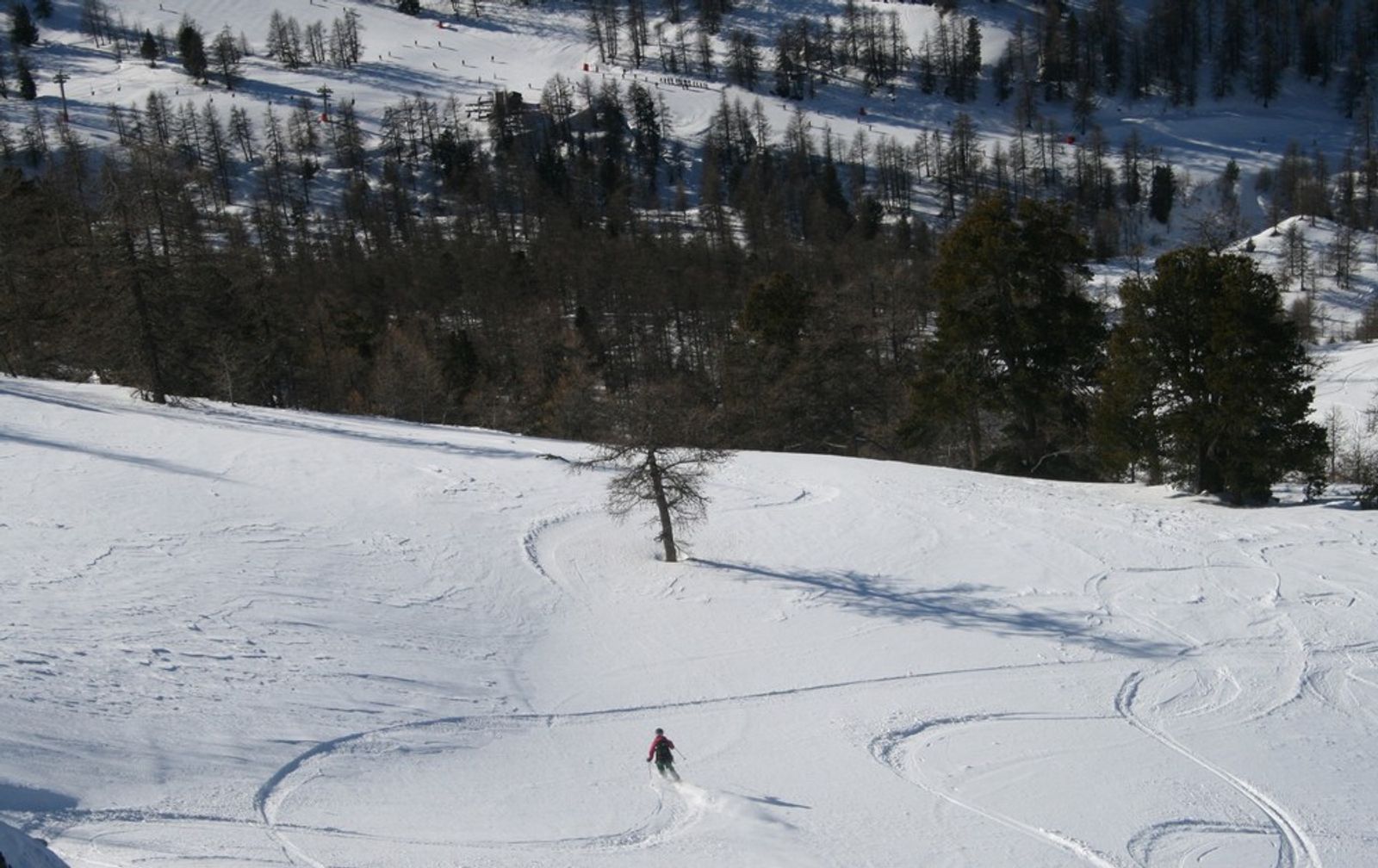 Off-Piste in Montgenèvre - Samantha on a slope that's already a bit steep
