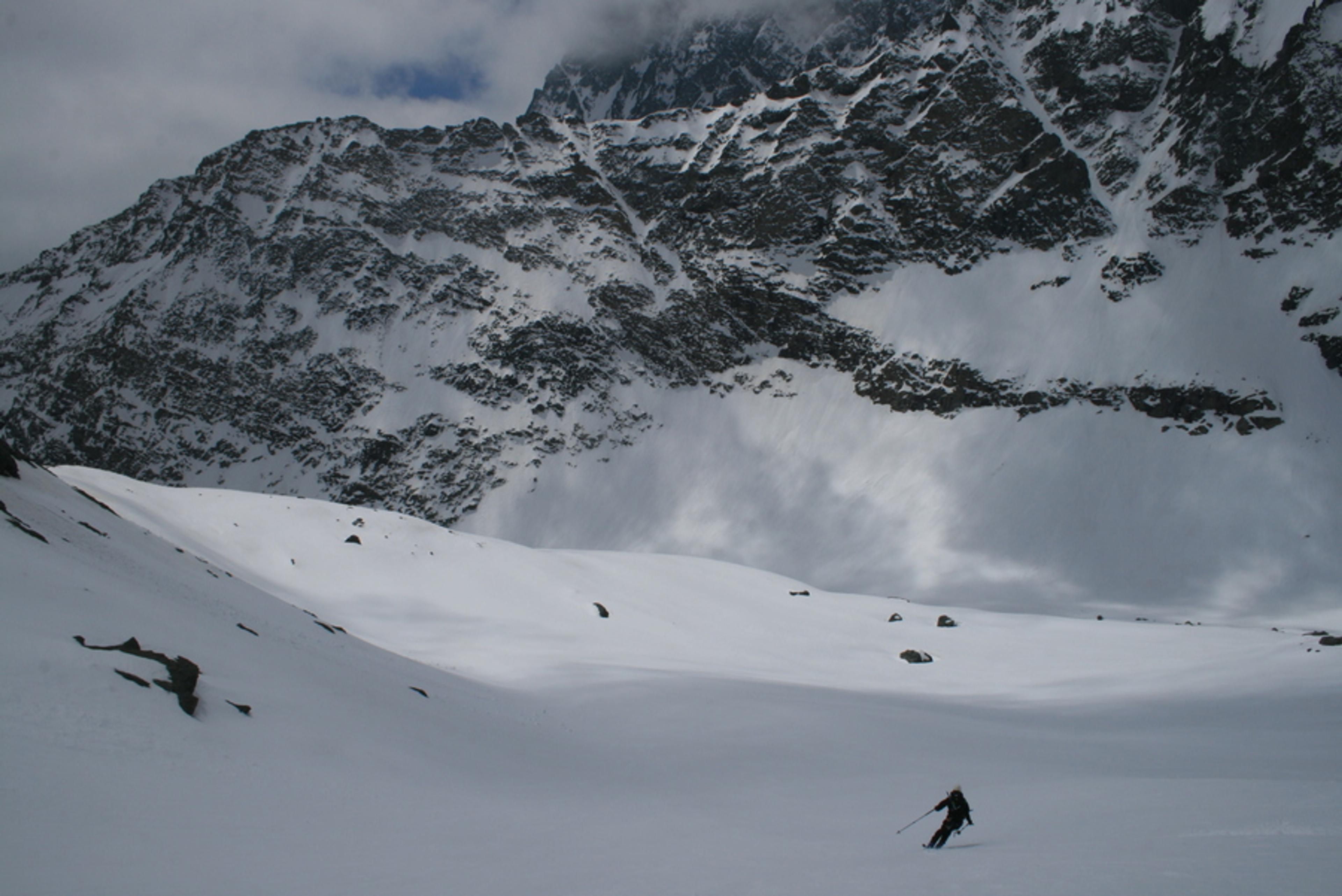 Raid ski Haute Maurienne - Descente plein pot sur l'Italie