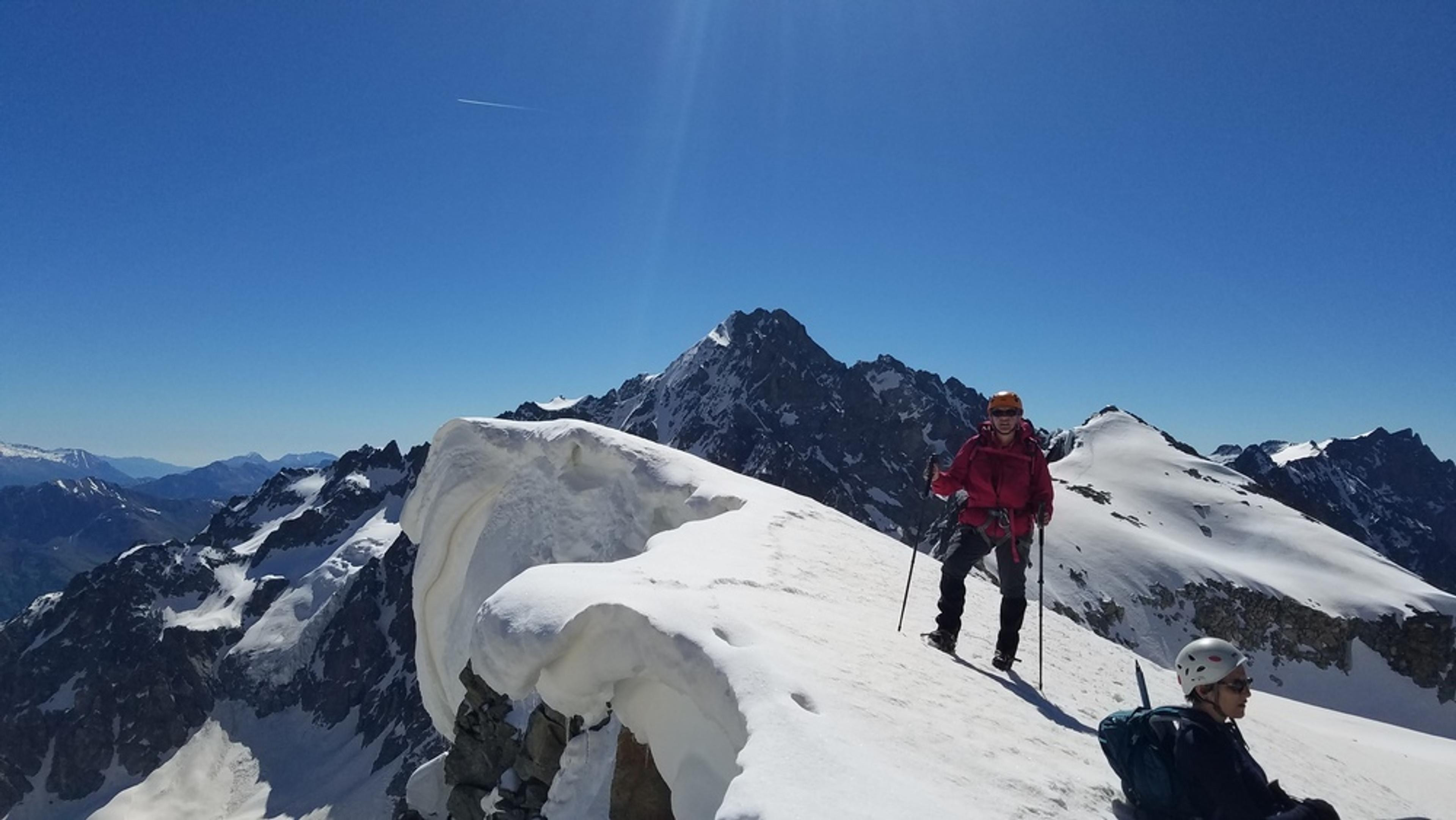 Stage initiation alpinisme - Brigitte en finit avec la bosse d'Arsine