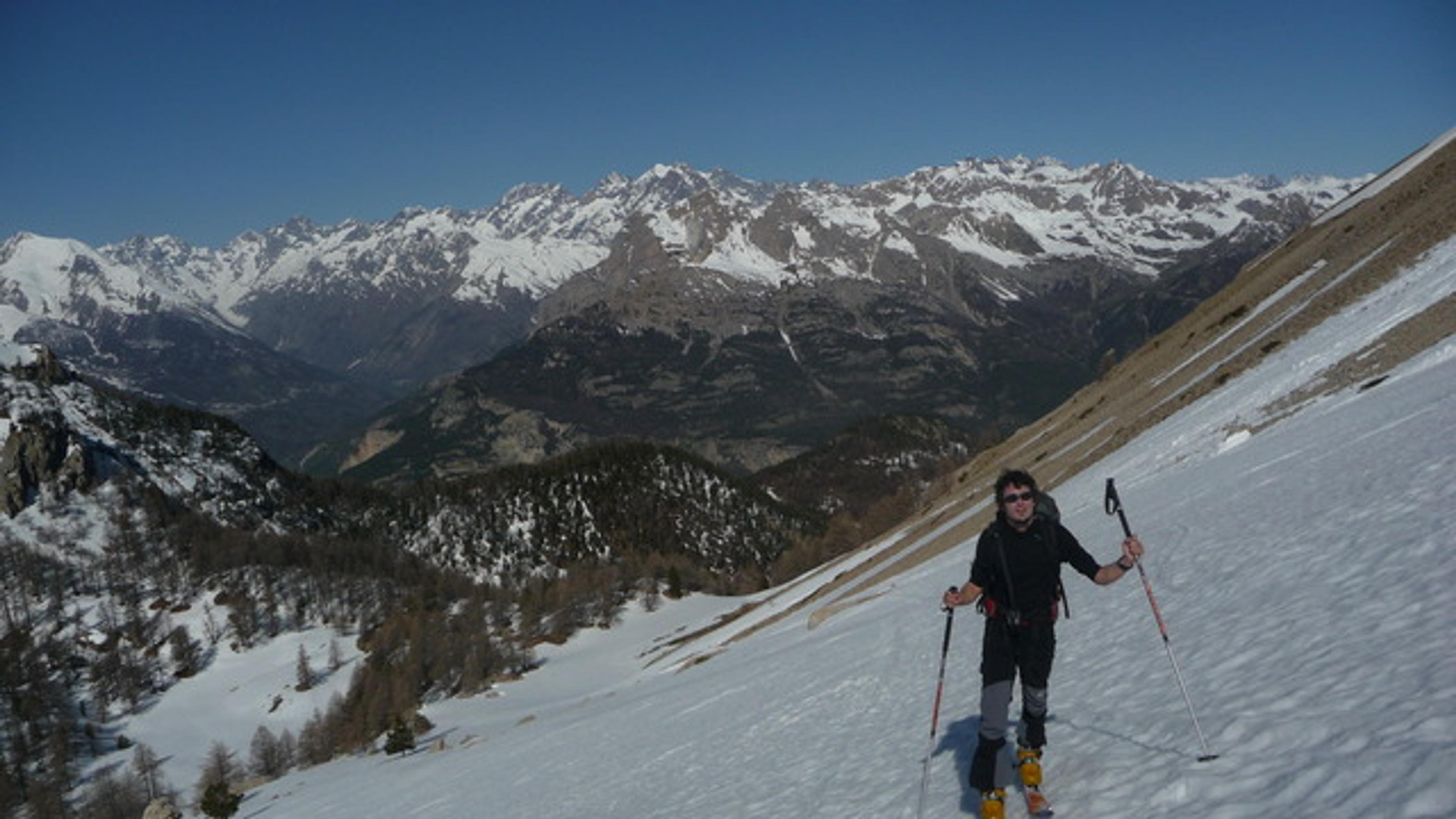 Montée à ski à Peyre - Eyraute