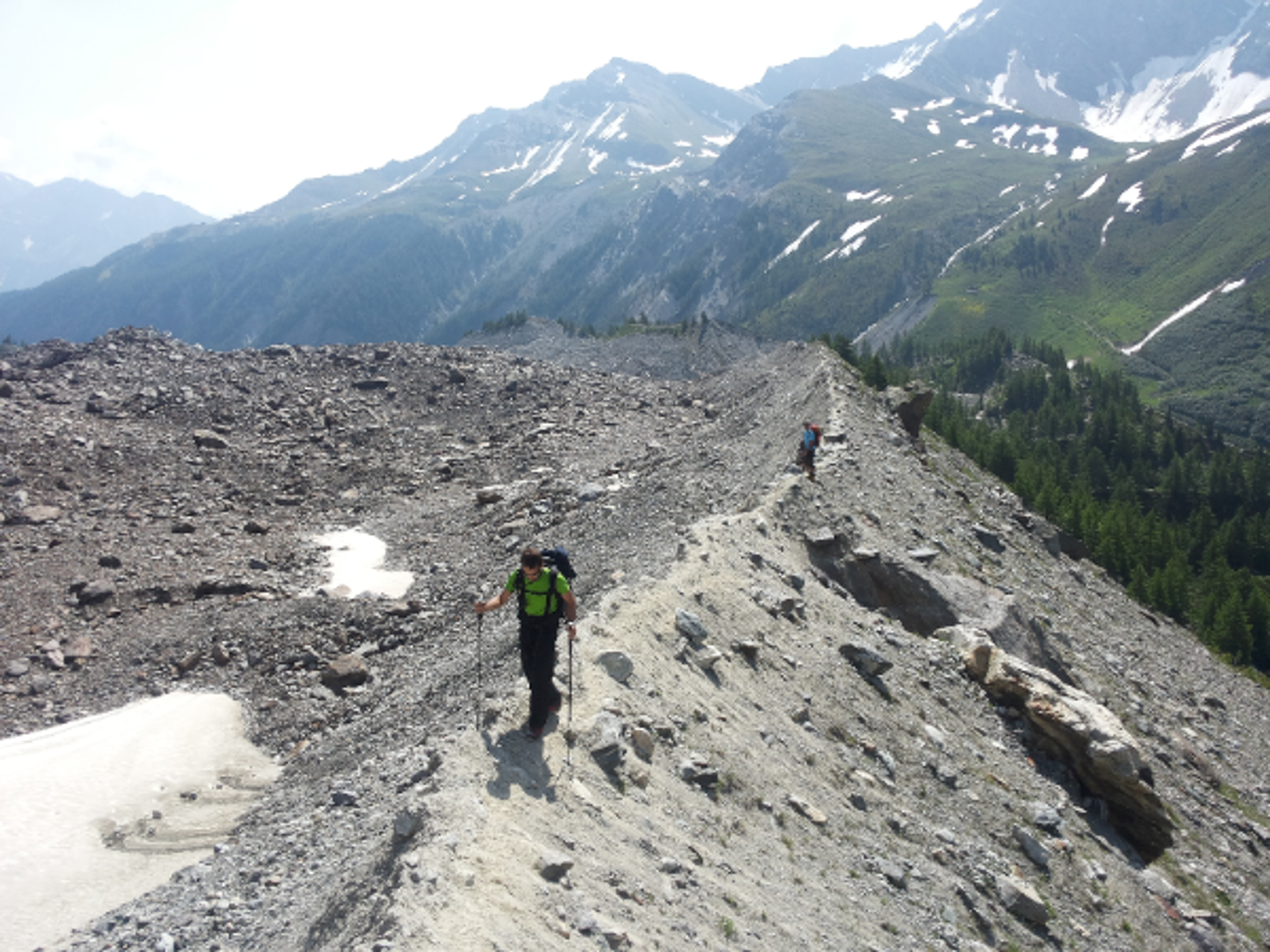 Sur la moraine du Glacier de Miage