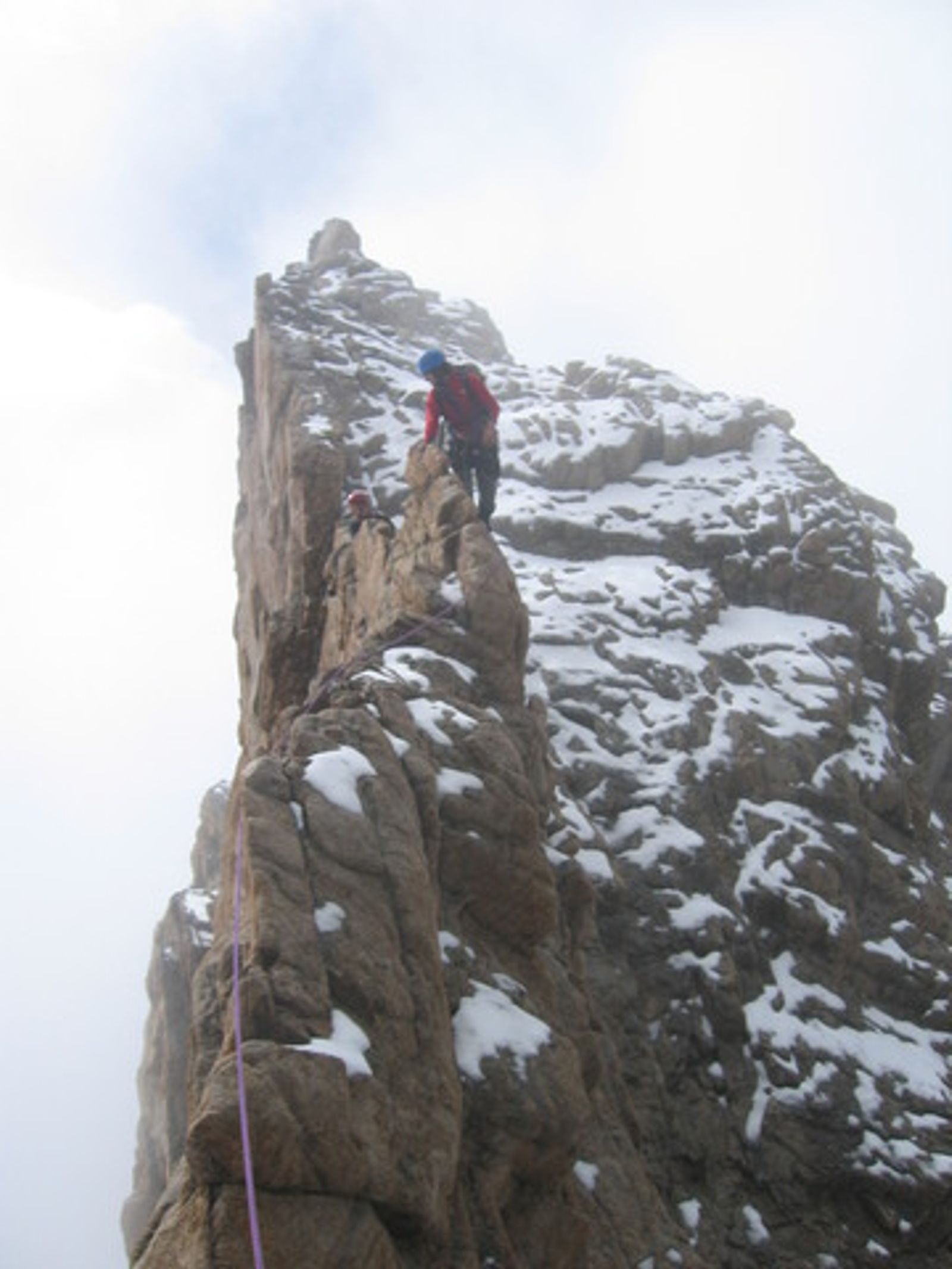 Sur l'arête N de Sialouze dans la traversée
