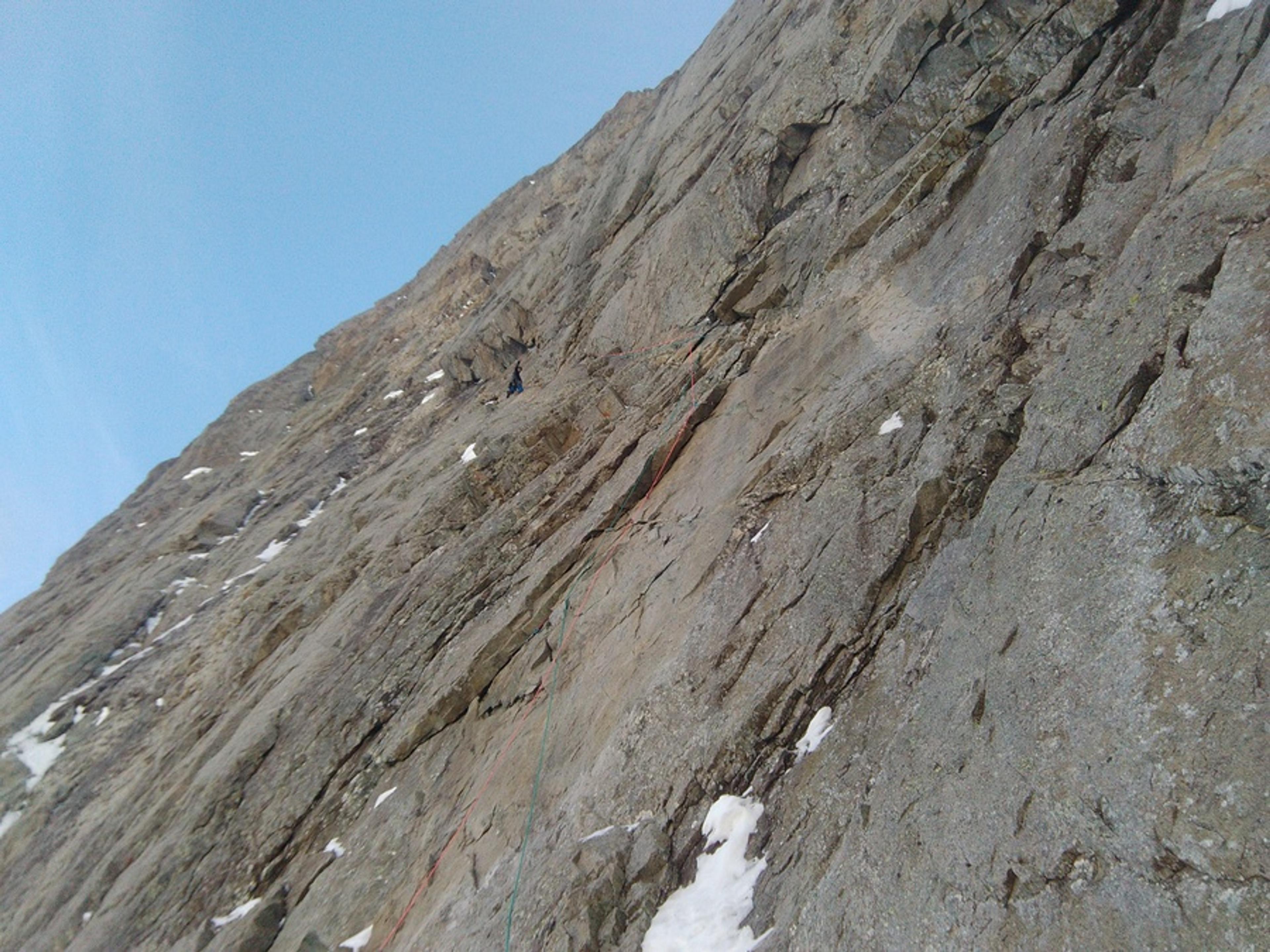 Pic sans Nom - En arrivant dans le dièdre, 6a+