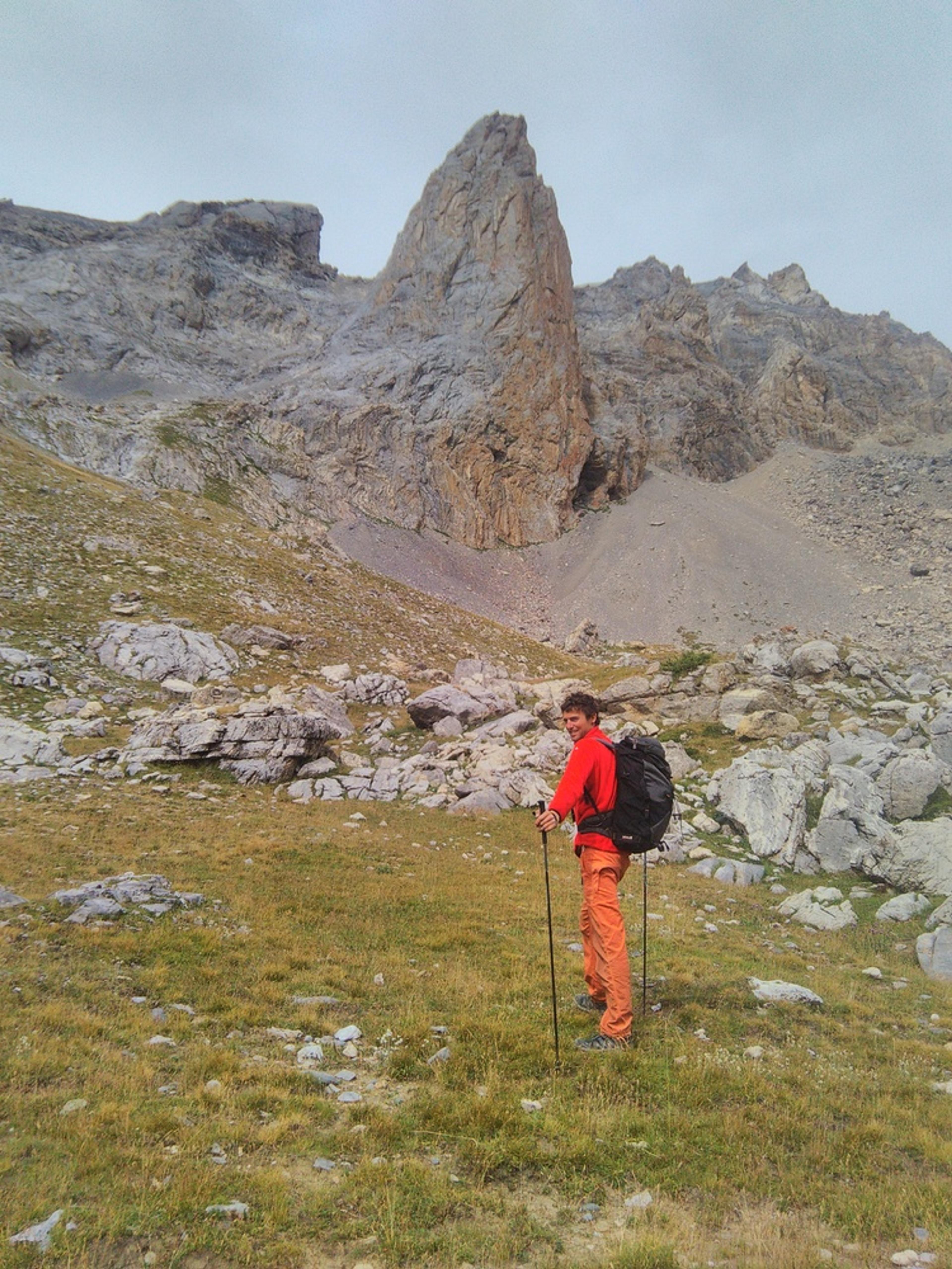 Aiguille du Vallonnet - Trou de Mémoire - Devant la belle aiguille