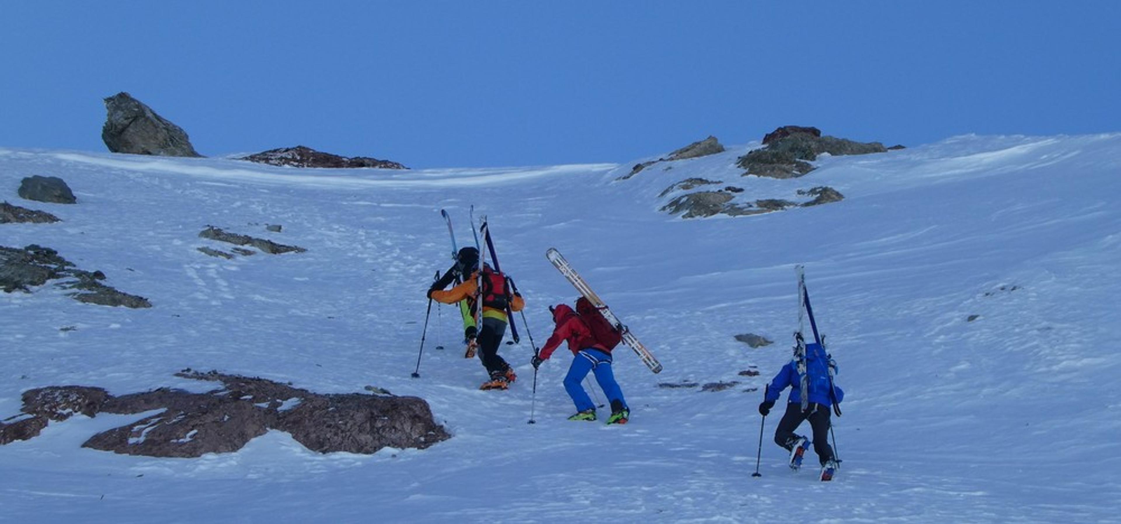 Stage freerando – Serre Chevalier – Traversée Montbrison – L’équipe en finit avec la Condamine