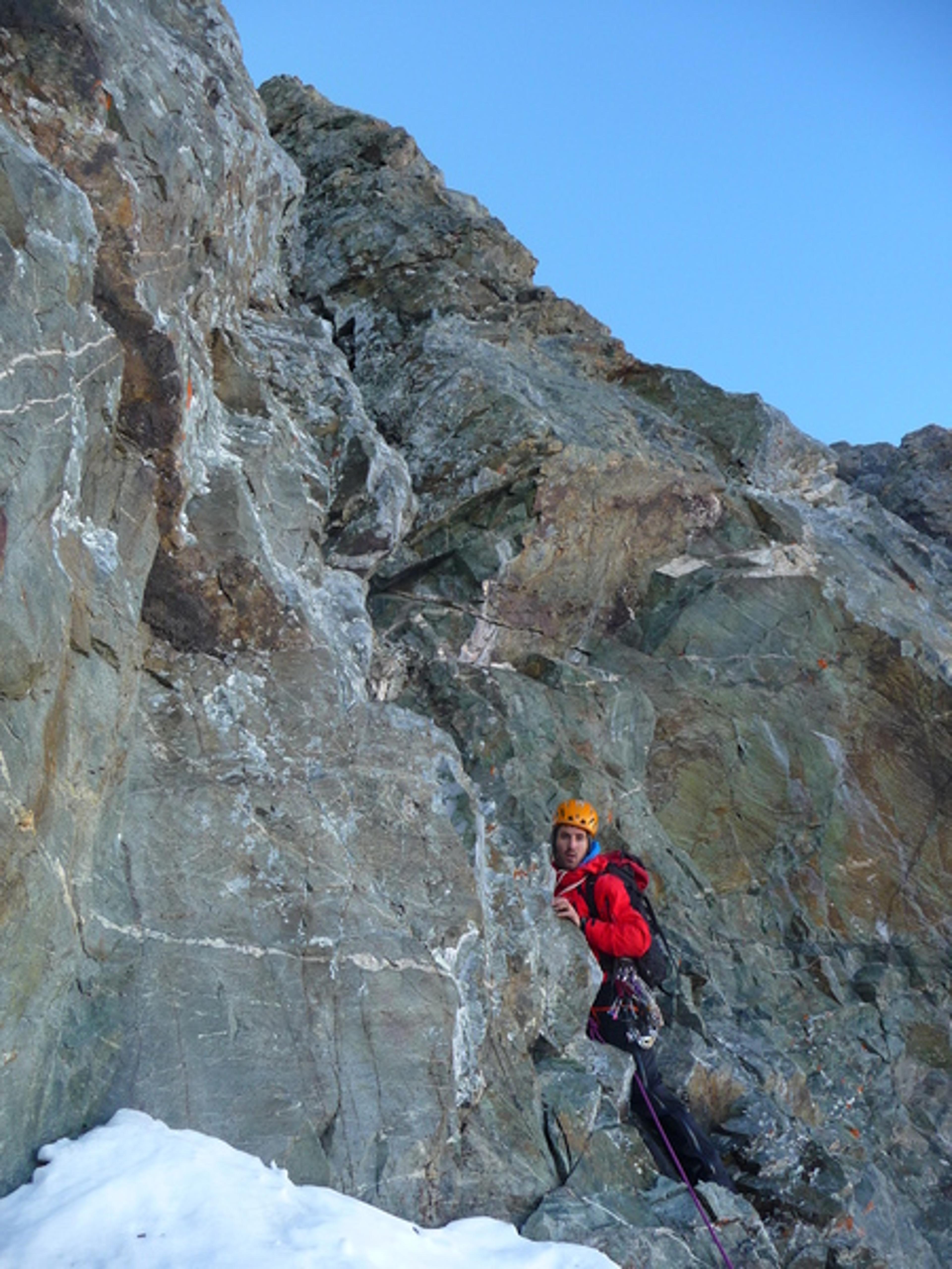 Salsa pour 3 étoiles - Belle fissure cheminée en 6a