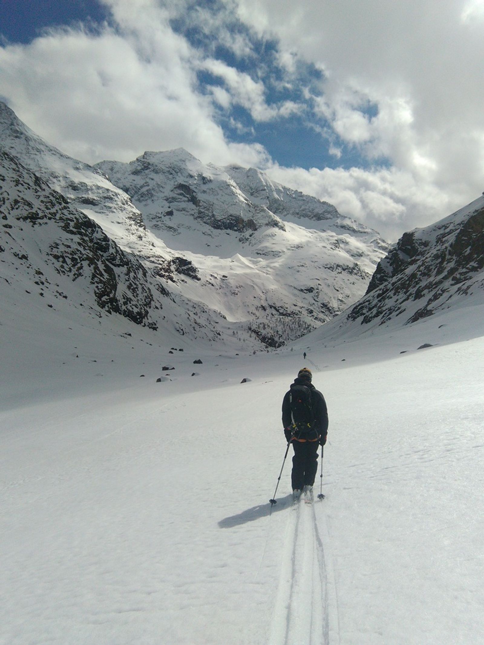 Dans le vallon sous le refuge Aosta