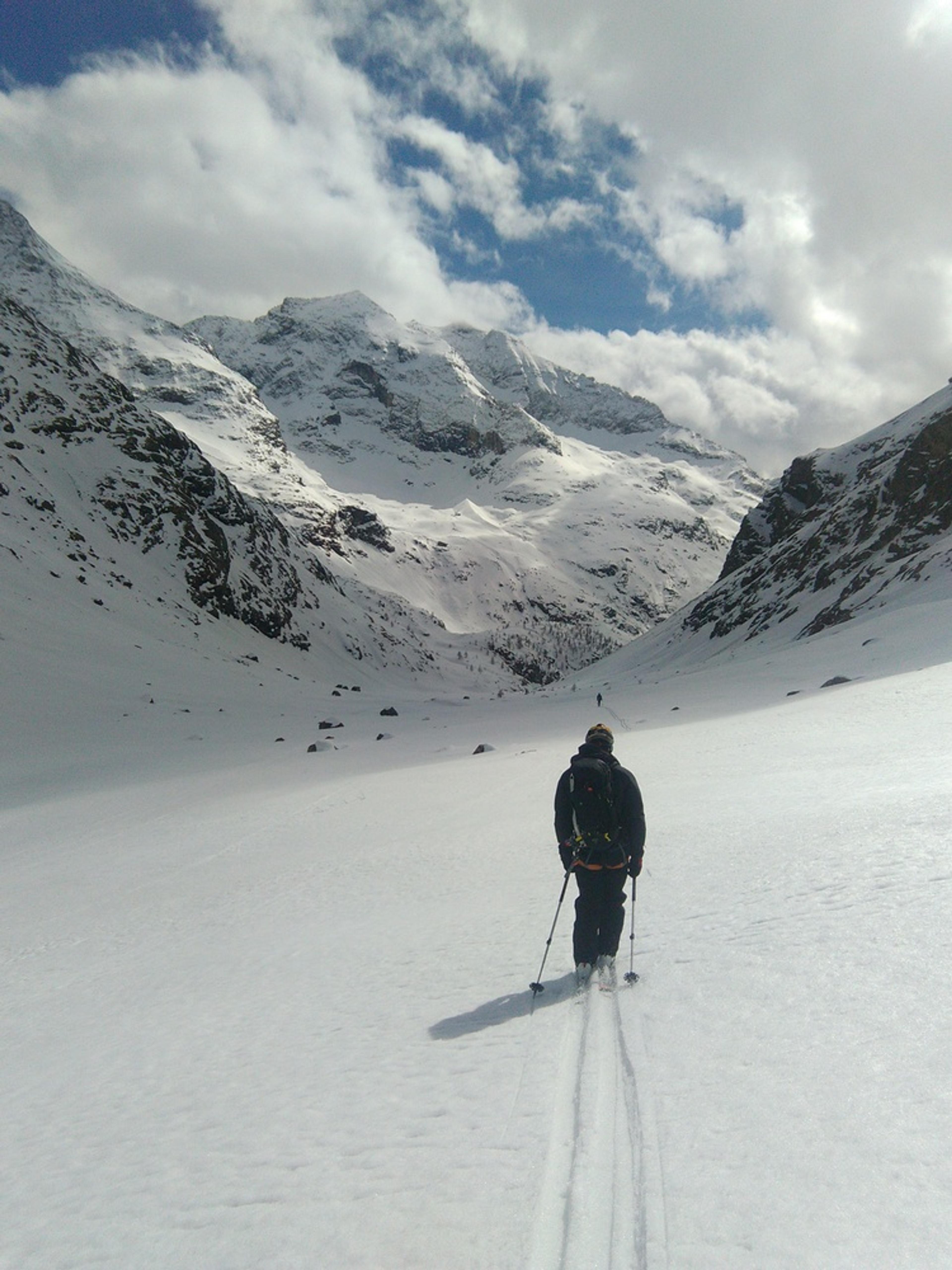 Dans le vallon sous le refuge Aosta