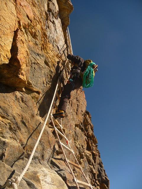 Cervin - Voie Schmidt - L'échelle Jordan à la descente de l'arête du Lion