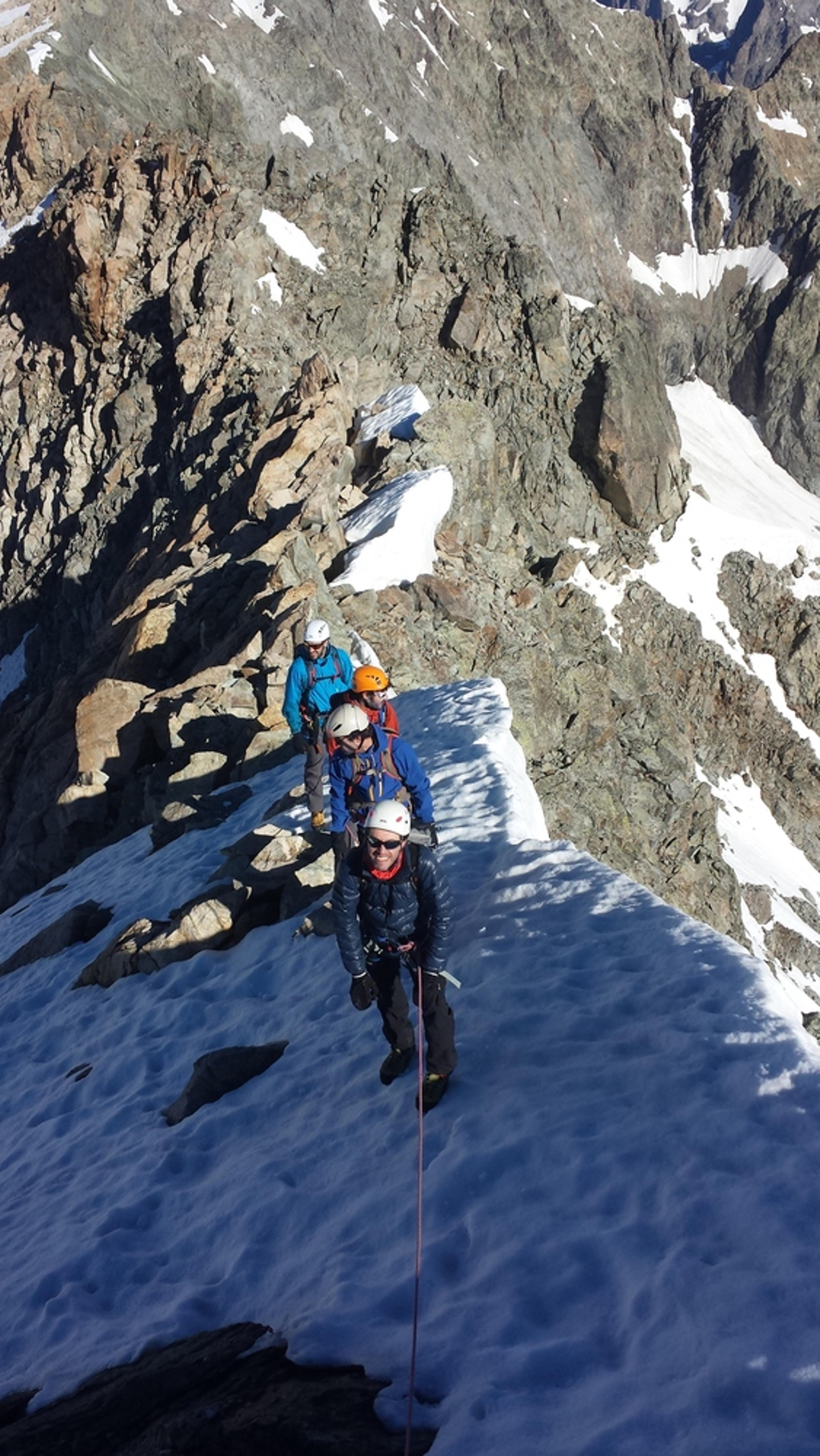 Sur l'arête ouest du Pic d'Arsine