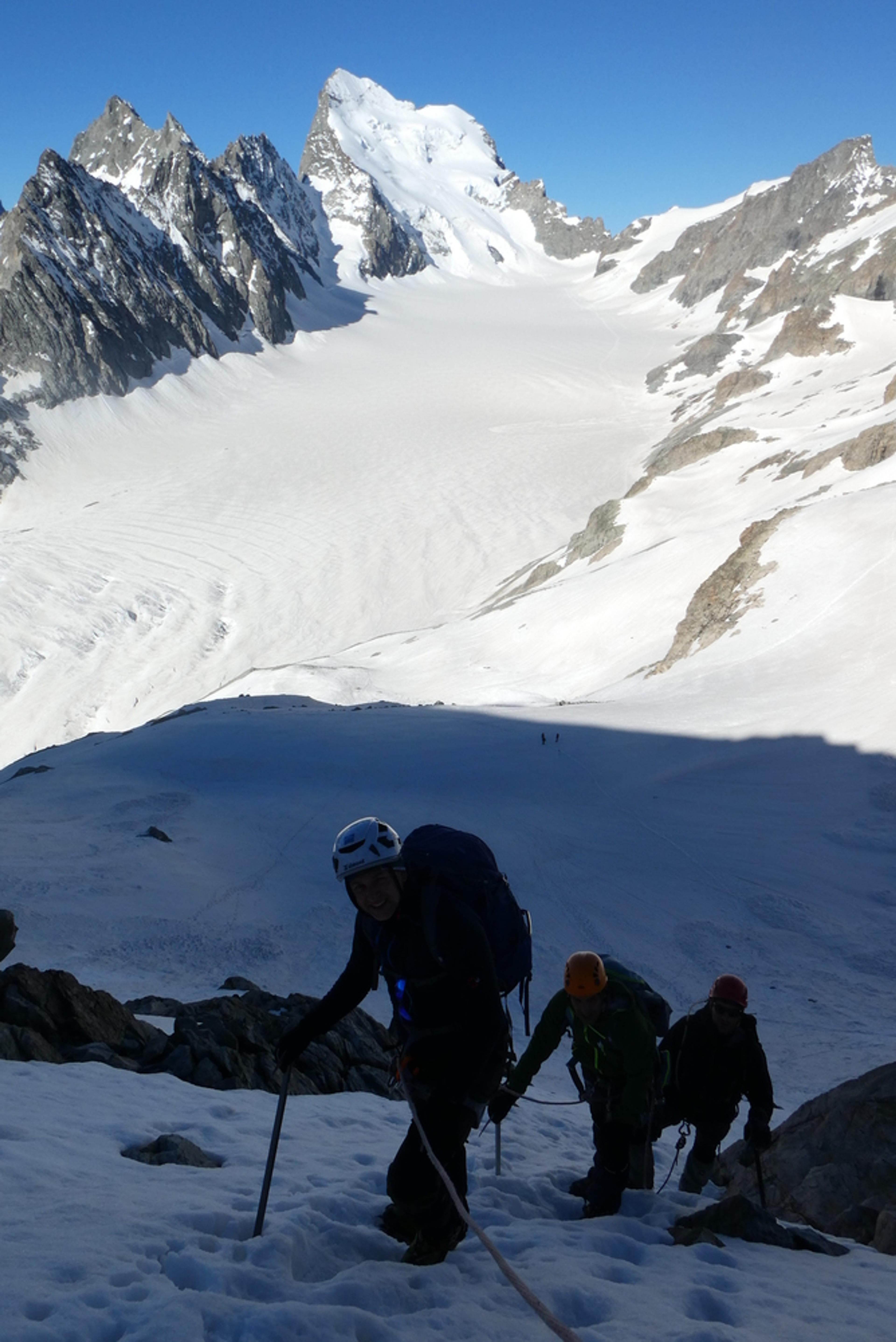 Dôme des Ecrins - 3 jours - La pente raide du Pic d'Arsine