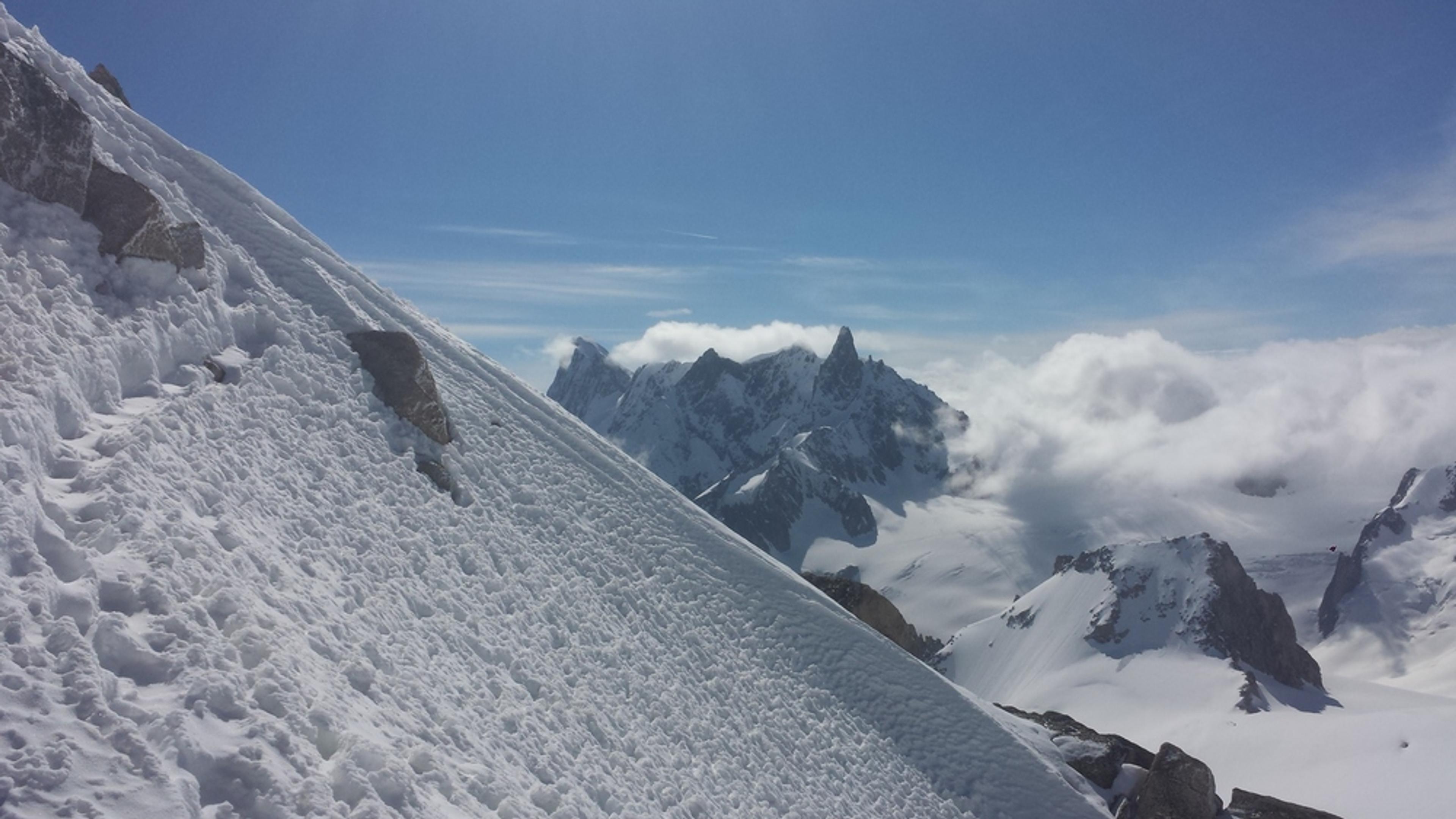 Arête des Cosmiques - Jorasses et Dent du Géant