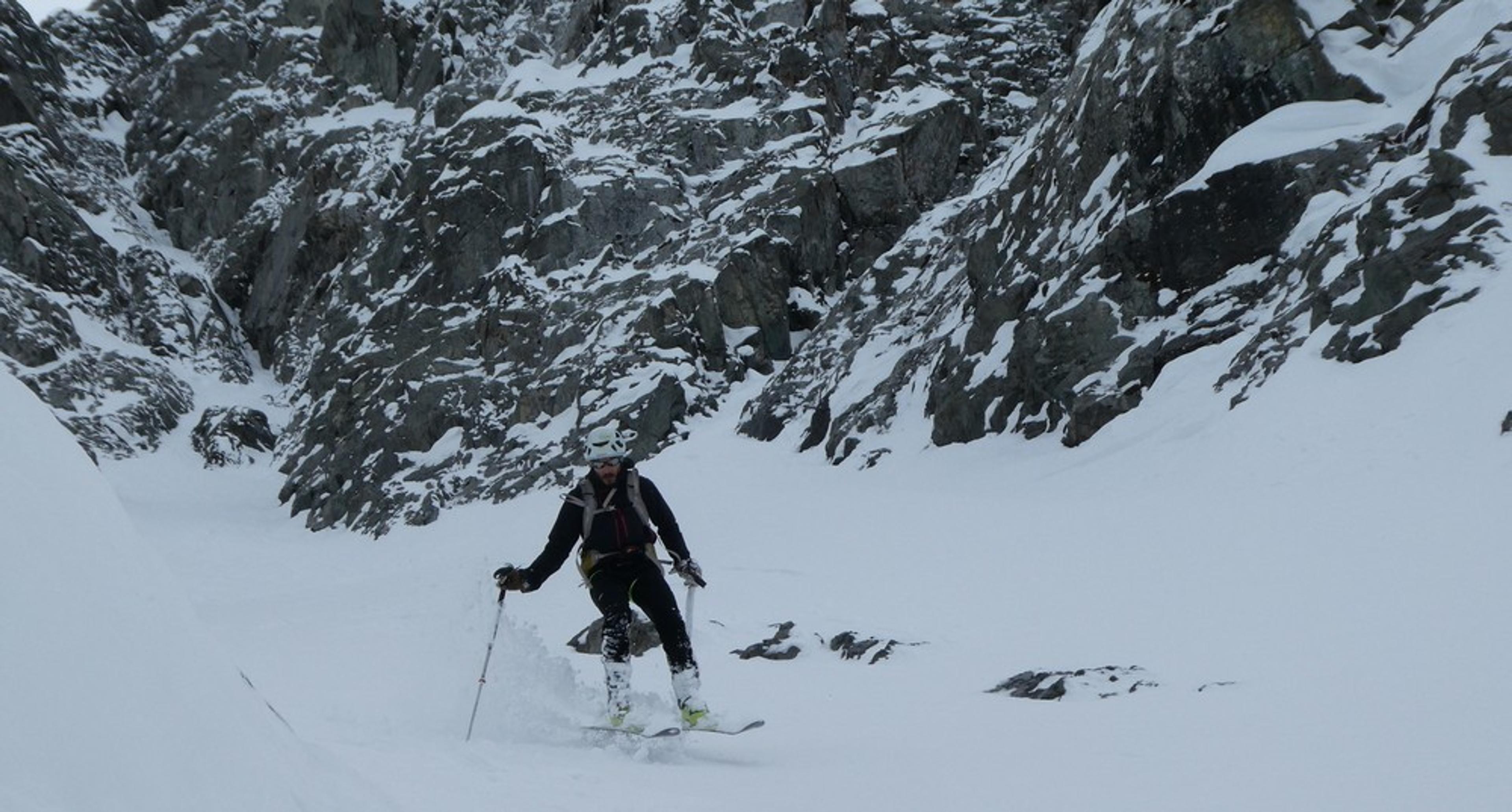 Couloir pente raide - No fiesta - Lévitation