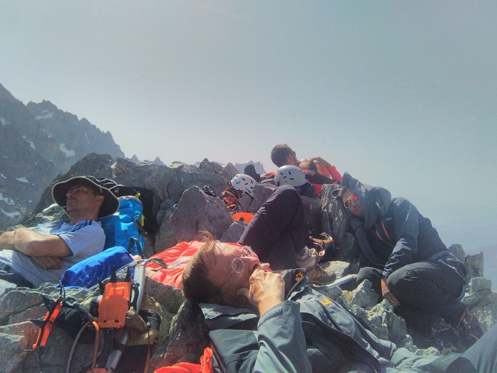 initiation alpinisme - Sieste on top