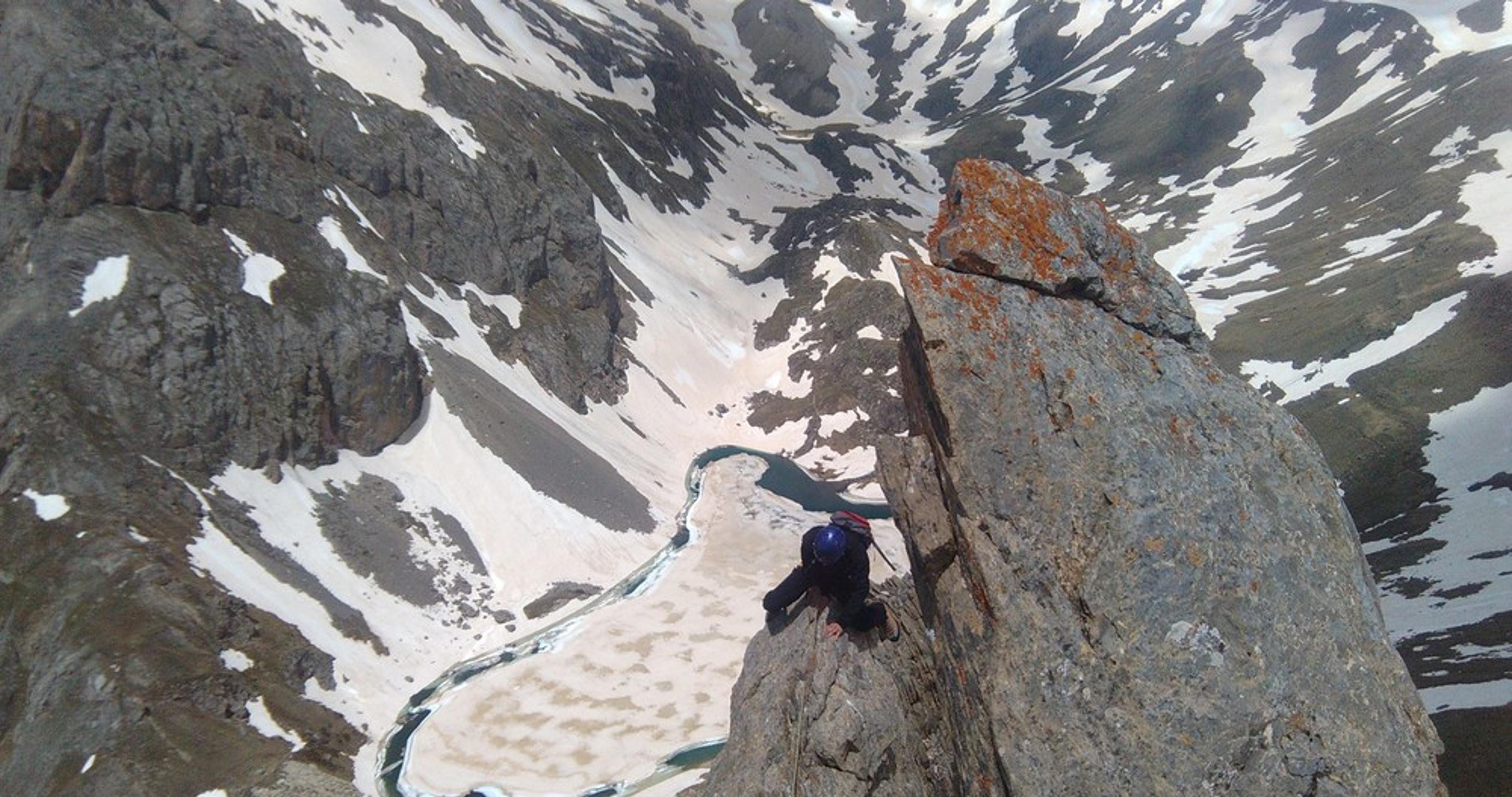 Arête de la Bruyère - Belle ambiance au dessus du lac