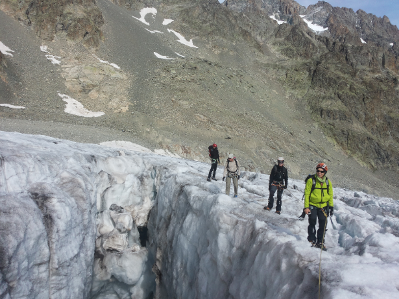 Y a de la belle crevasse!!
