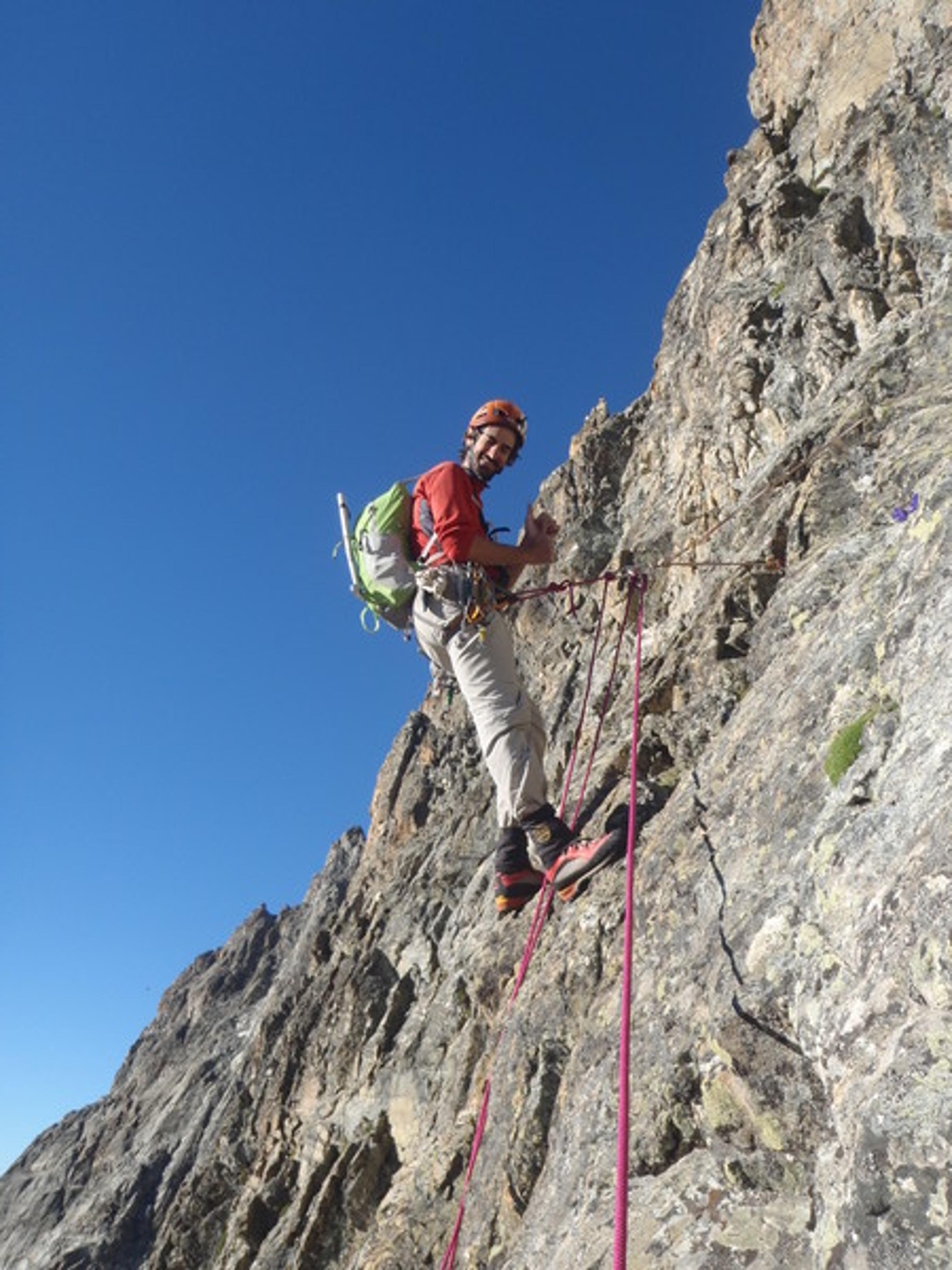 Pilier Kelle - Pelvoux - Dans le vaste pilier de 200m avant l'arête