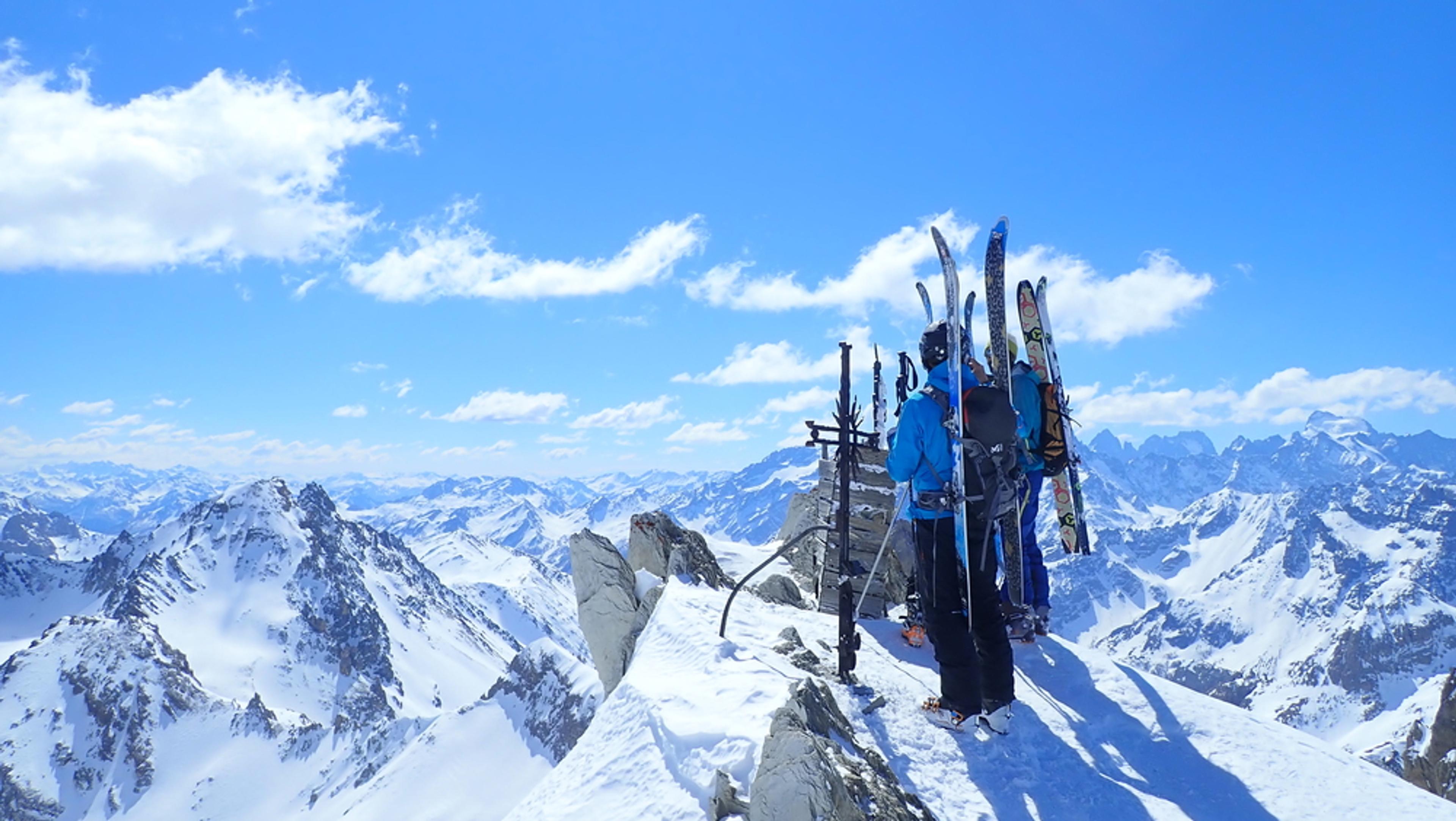 Raid ski randonnée Cerces - On est bien là!