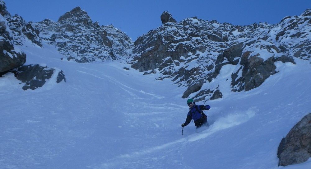 Ski de pente raide à la pointe Charlet