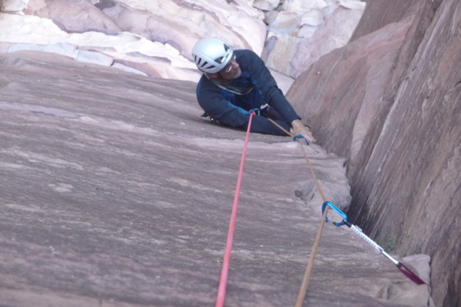 Wadi Rum - Cat Fish Corner - Dans L1, parfois un peu large!