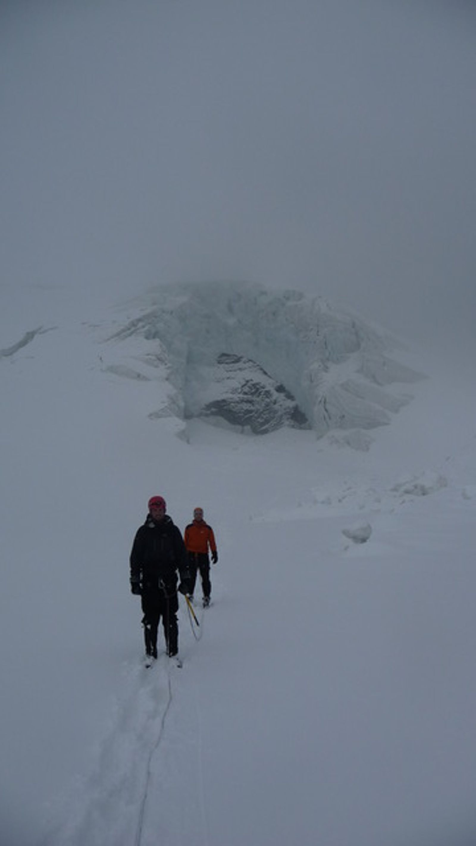 Dôme des Ecrins - A la descente, un monstre, brrr!