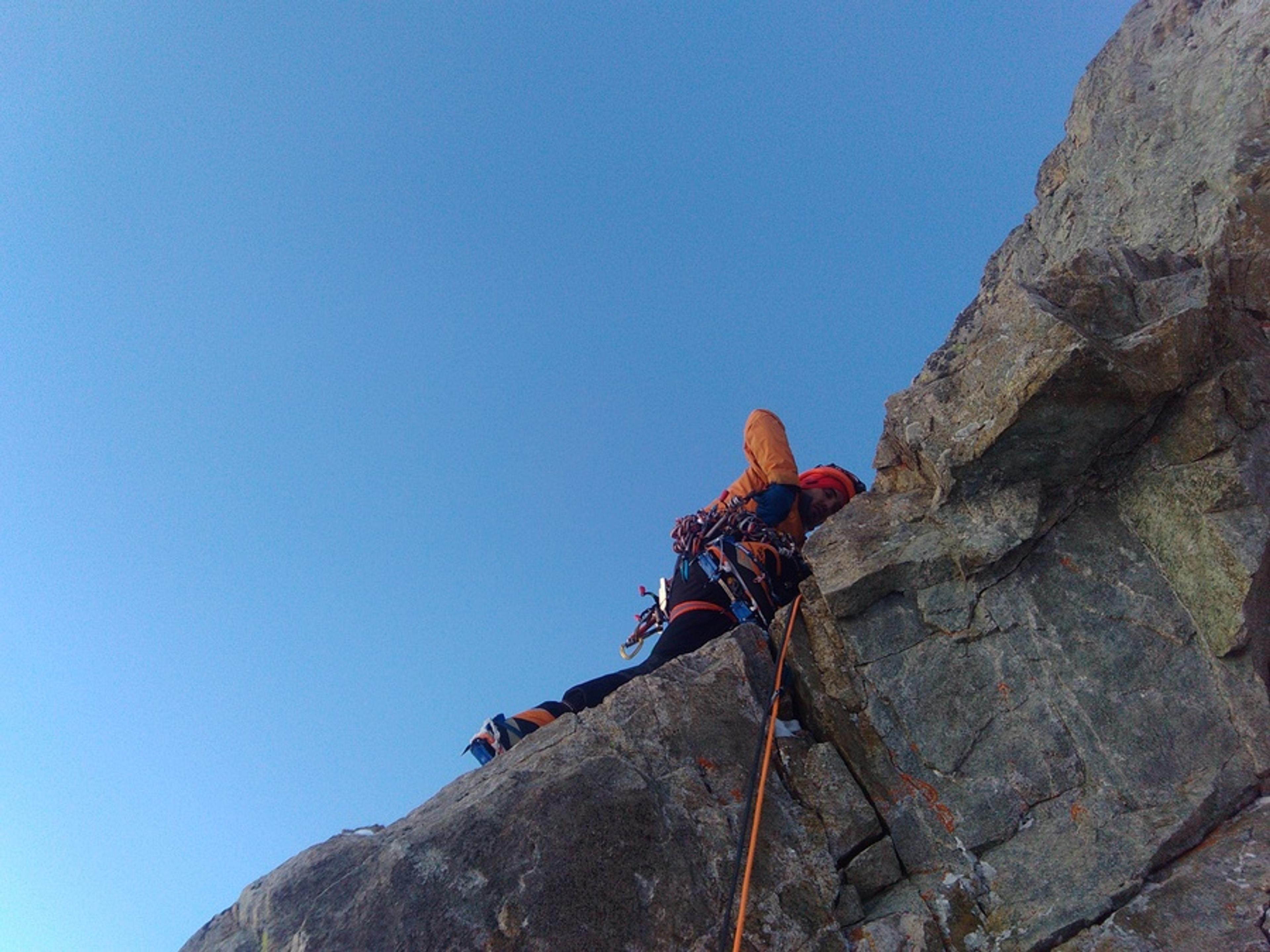 Pic Sans Nom - Prestige des Ecrins - Départ de la longueur de M5+ ou 5c de la Russemberger