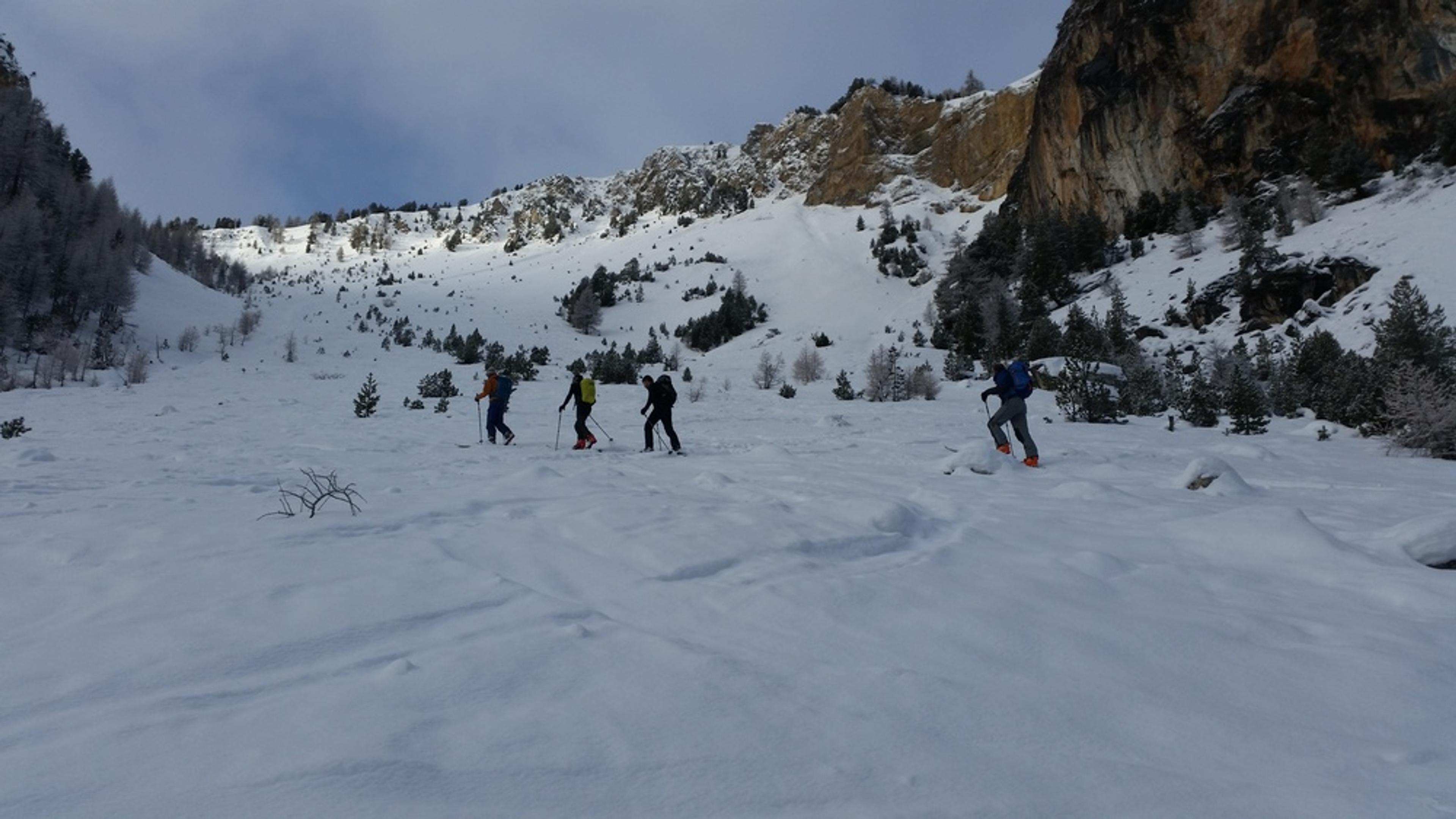 Montée dans la combe du Malazen