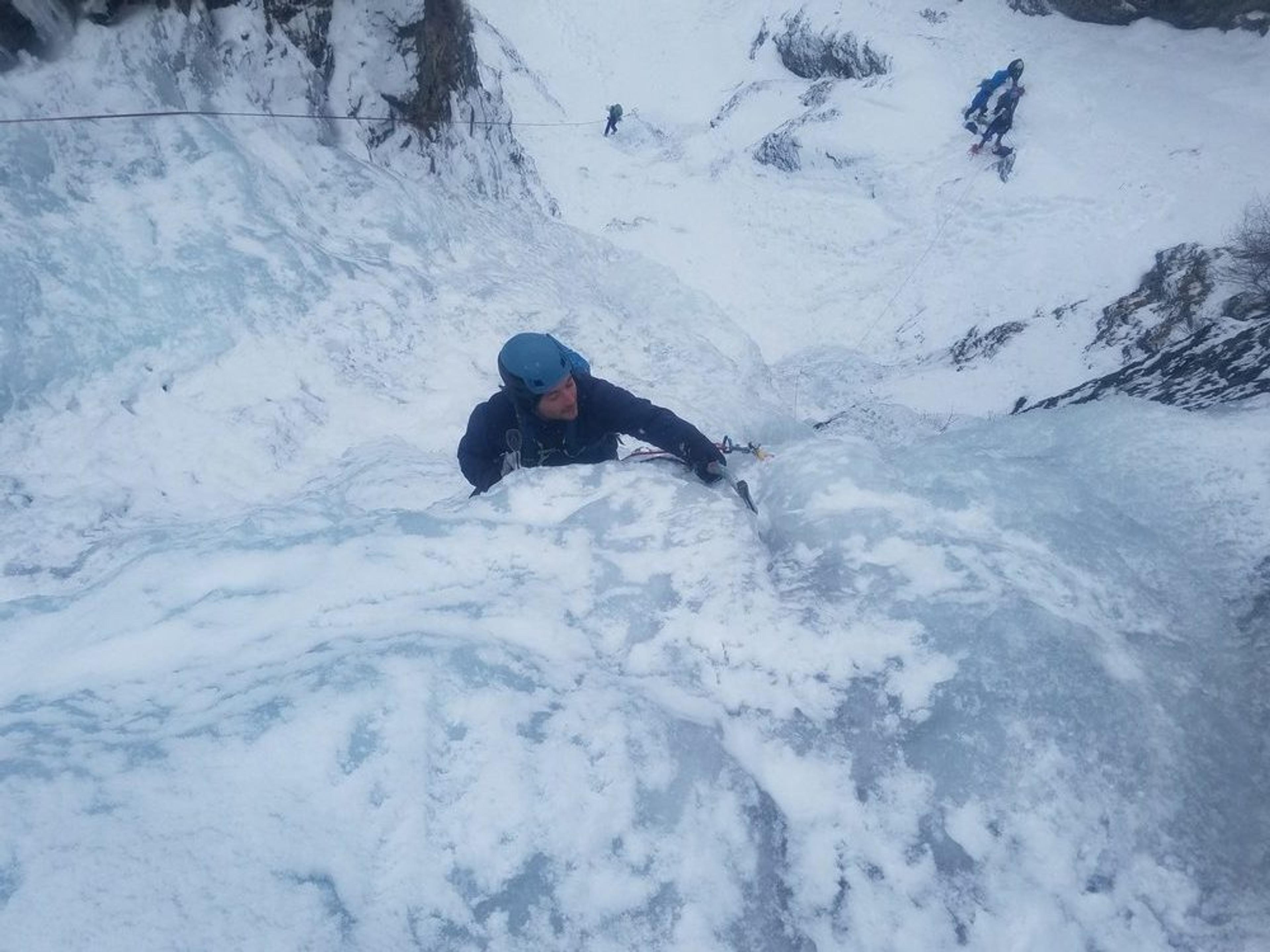 cascade glace - Colère du Ciel - Louis dans le ressaut raide