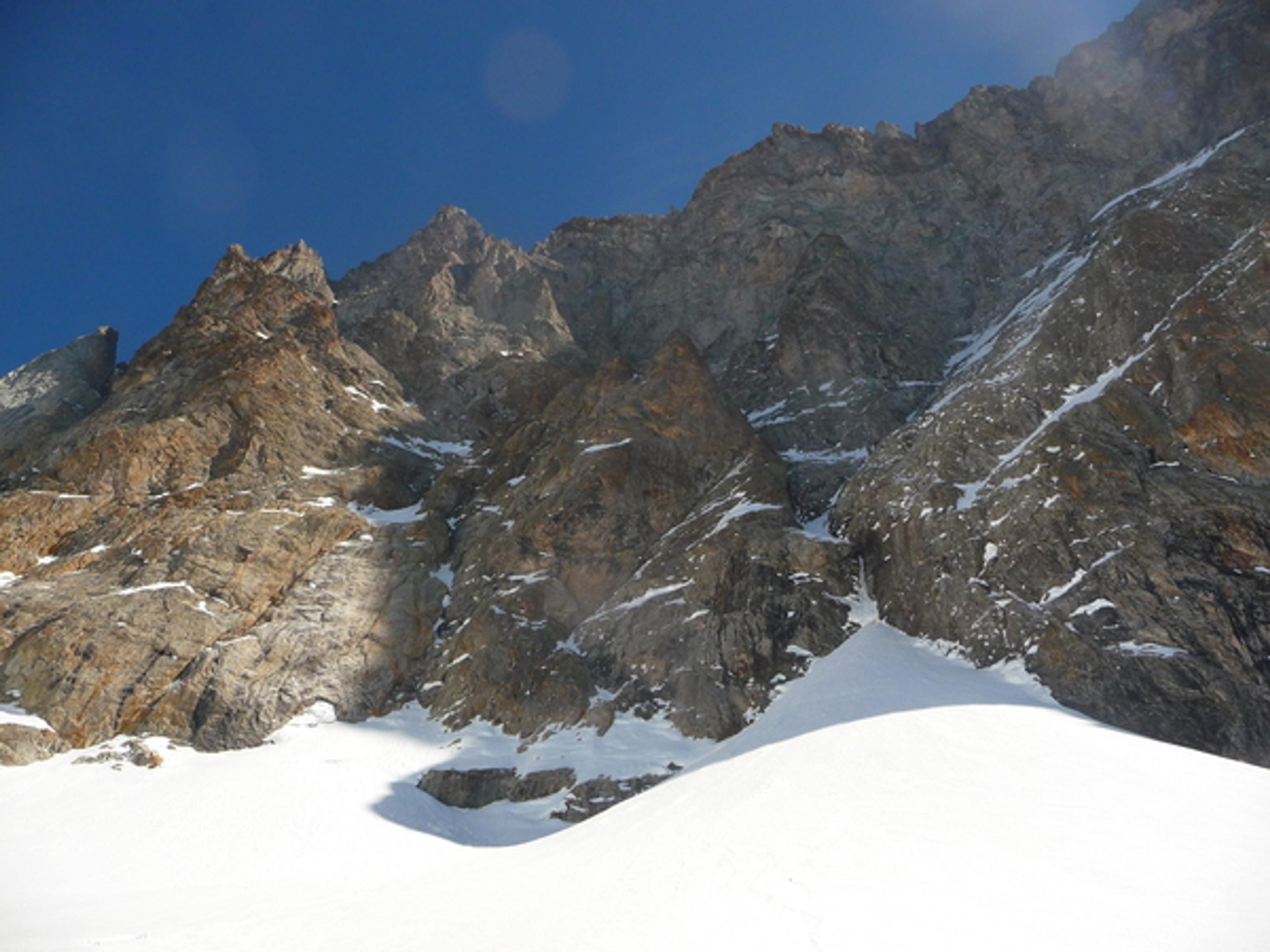 Traversée des ailefroides et retour - la face vu des skis