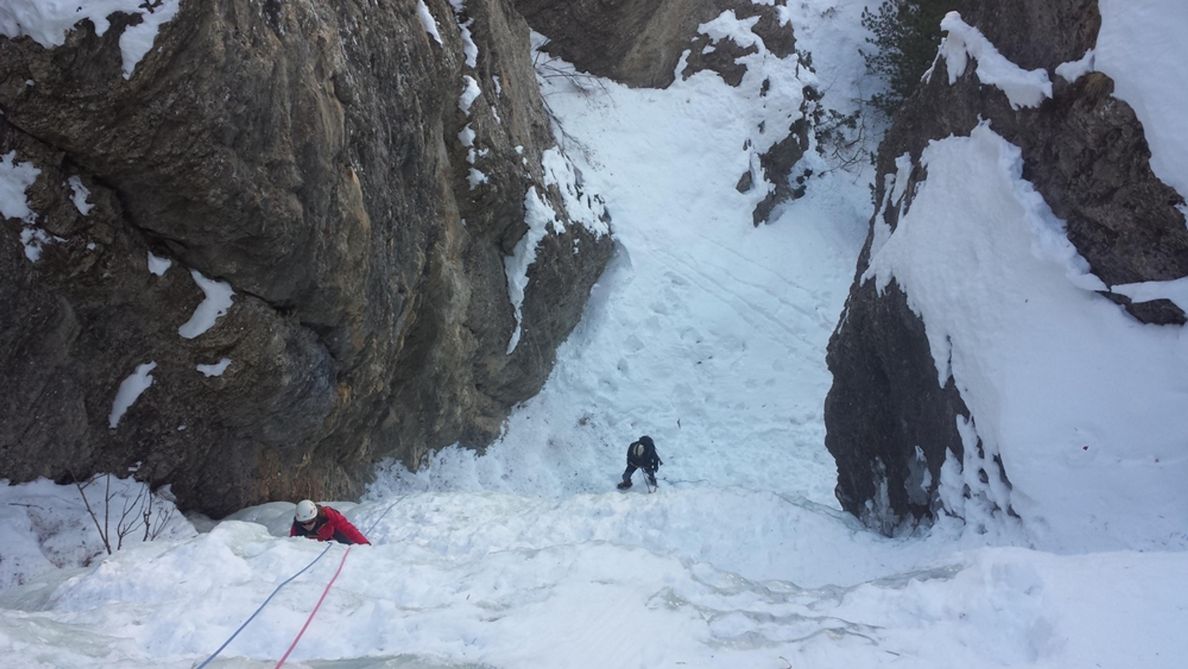 Initiation cascade de glace - Ceillac - Dans la branche de droite