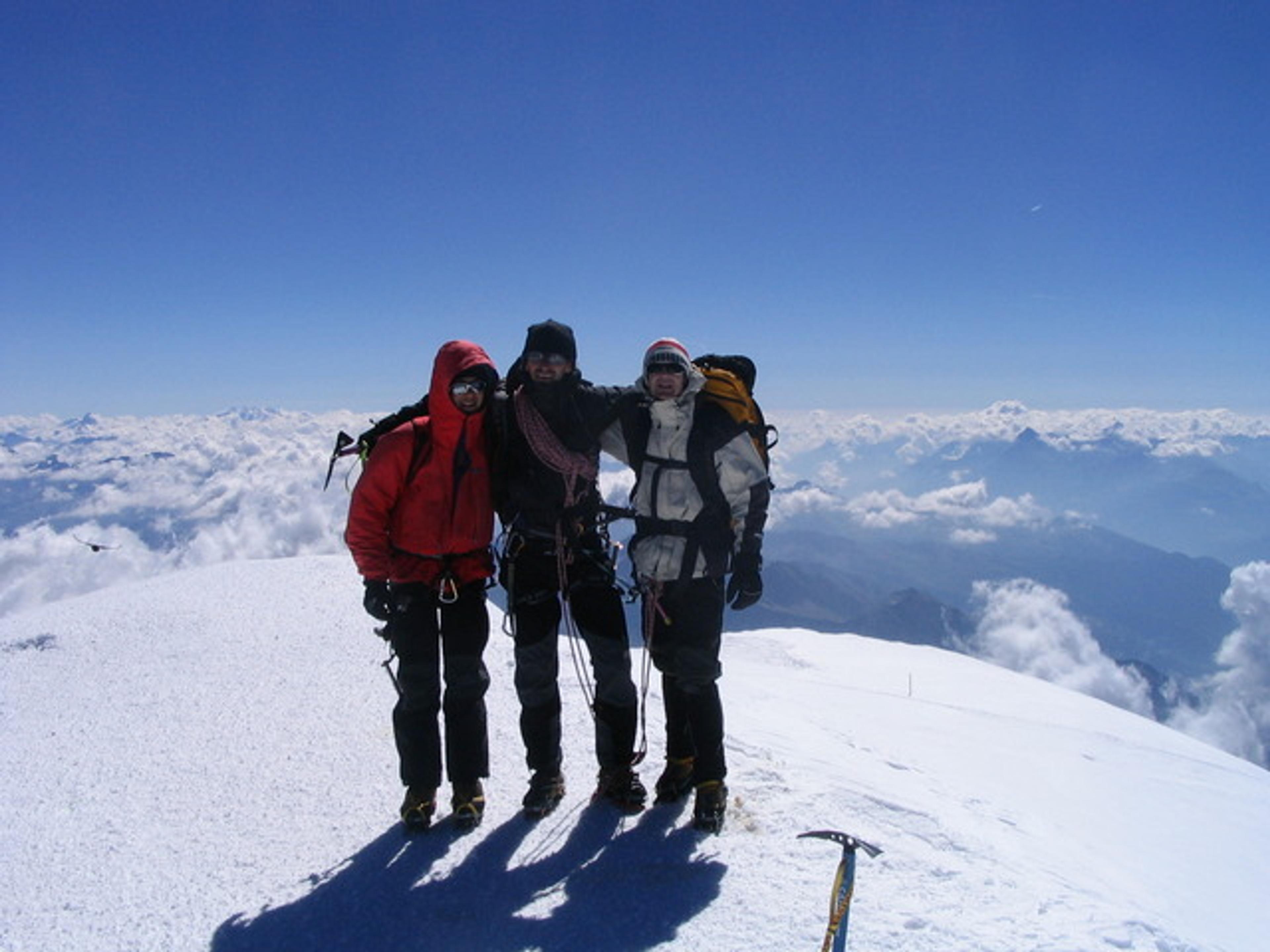 Photo de l'équipée au sommet du Mont blanc
