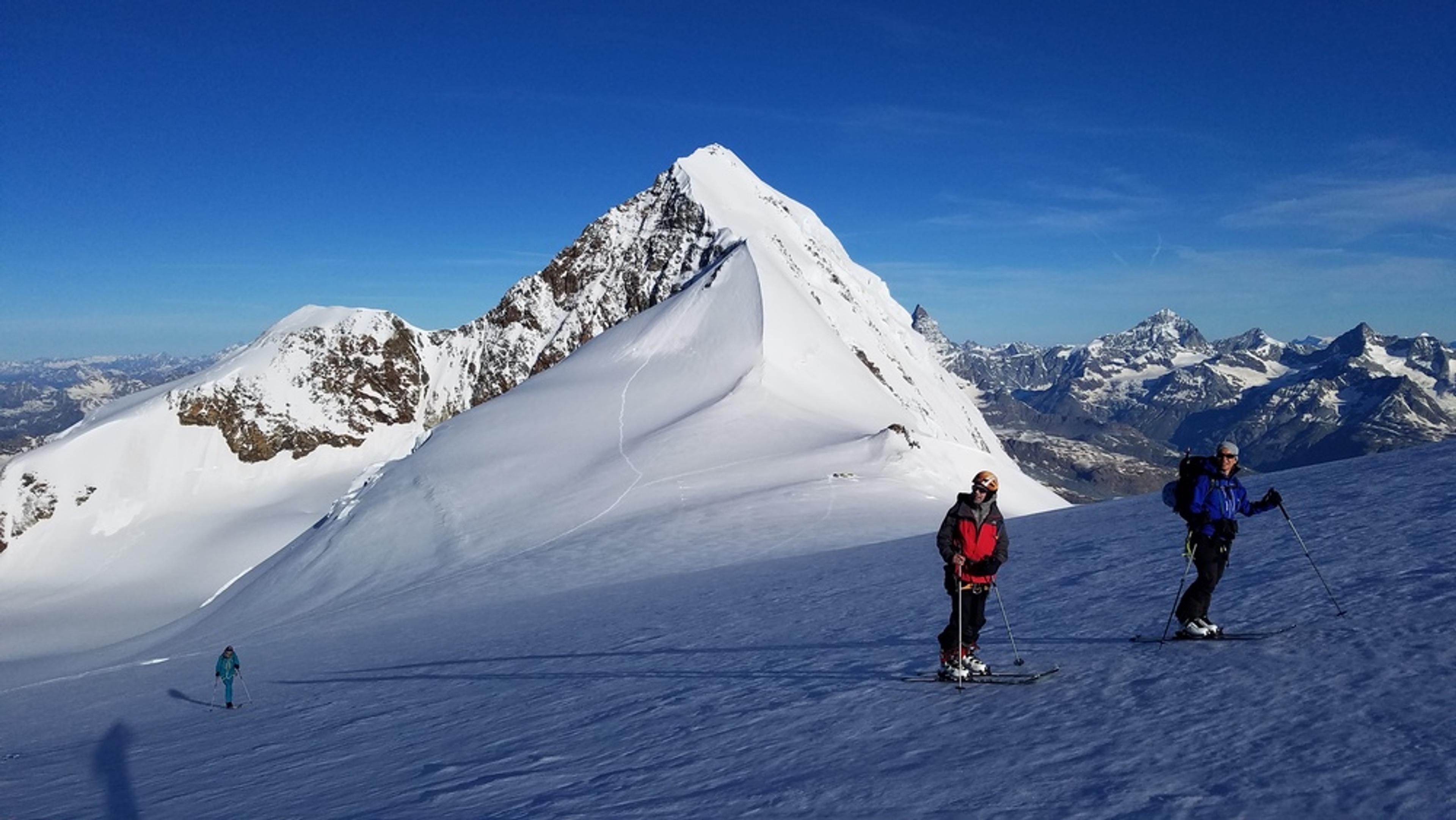 Ski d'été Mont Rose - Ombres filantes