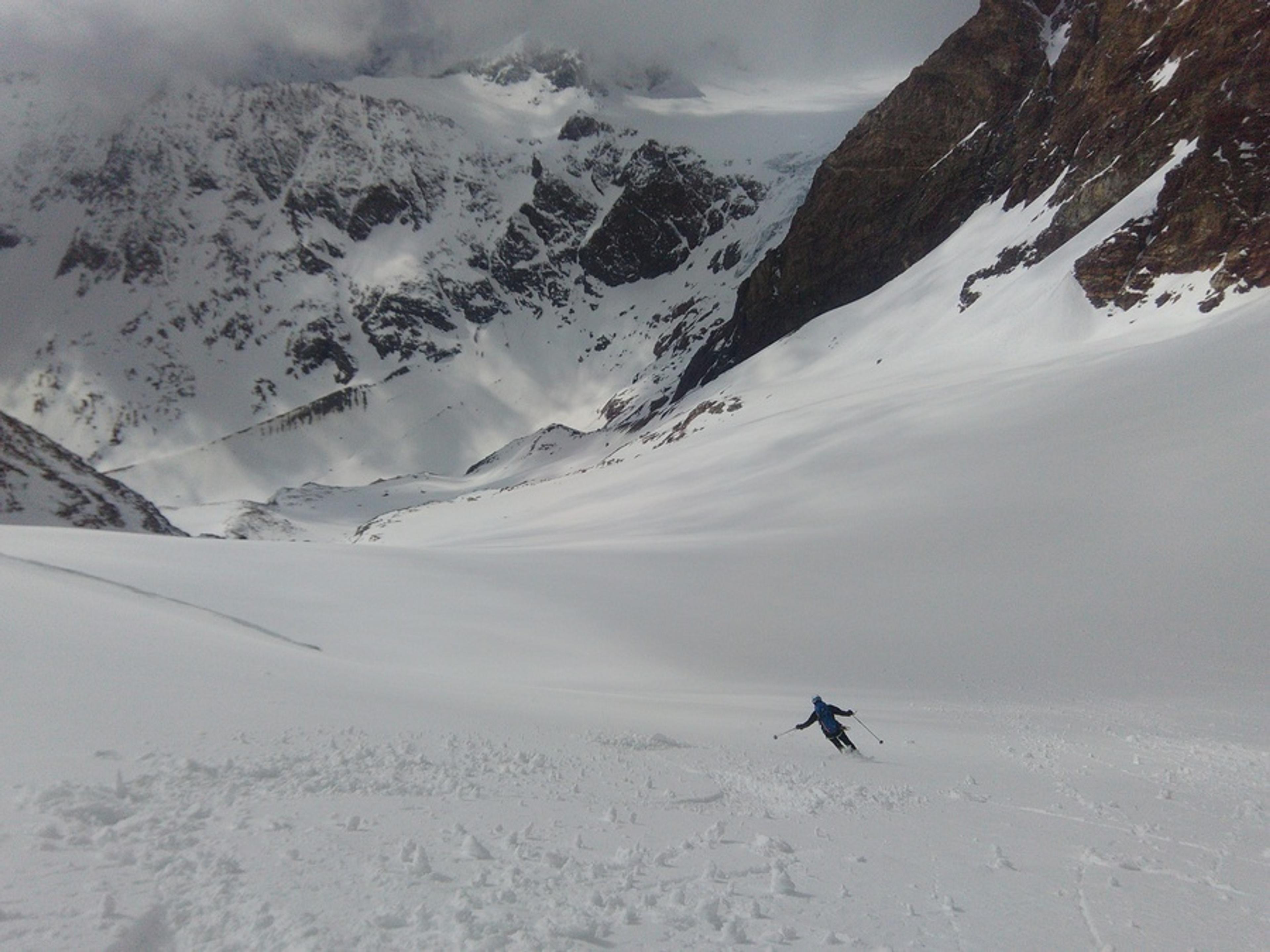 Du bon ski dans le bas du Glacier des Murailles