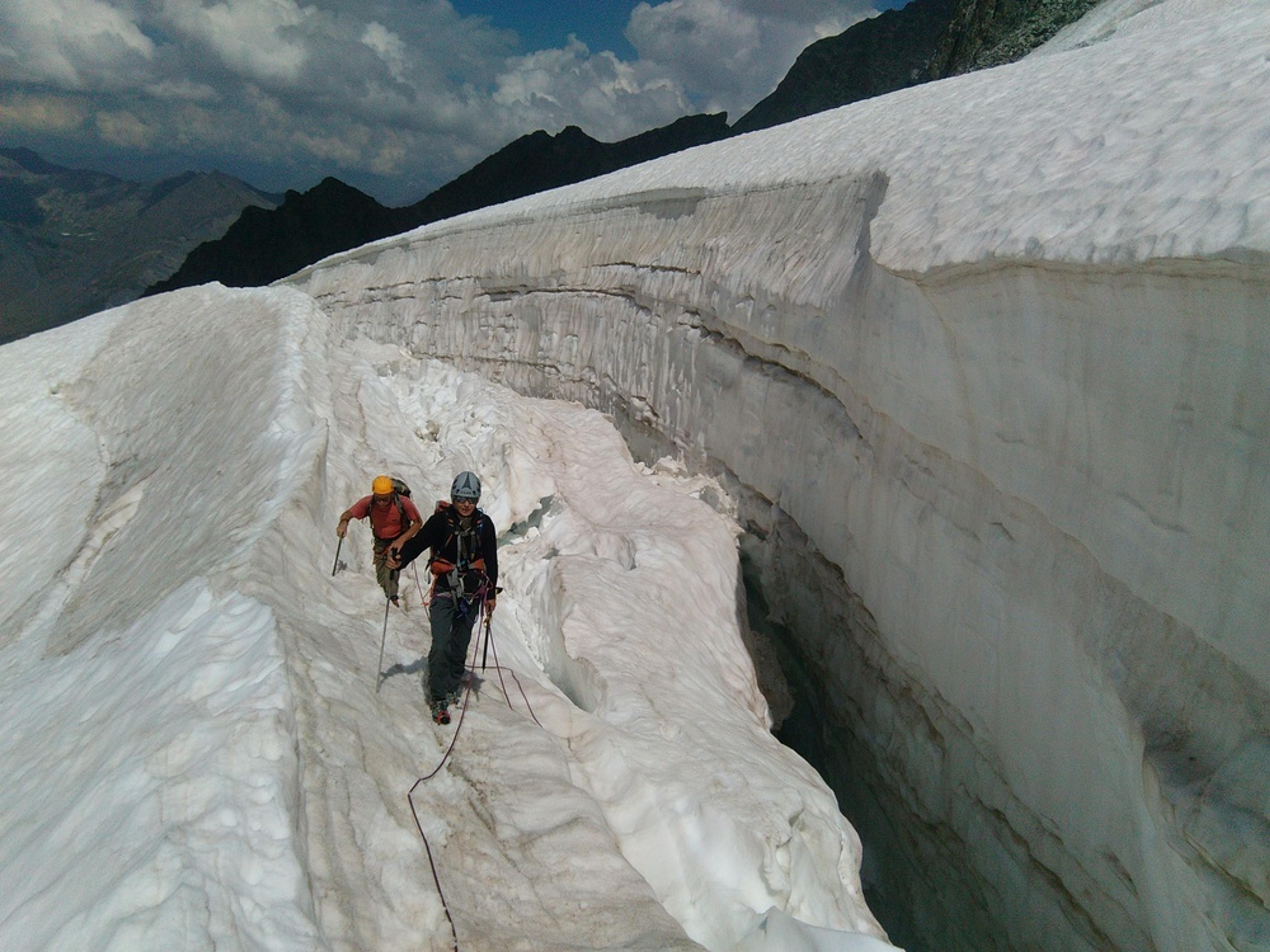 Traversée Meije - Belle crevasse sur l'approche