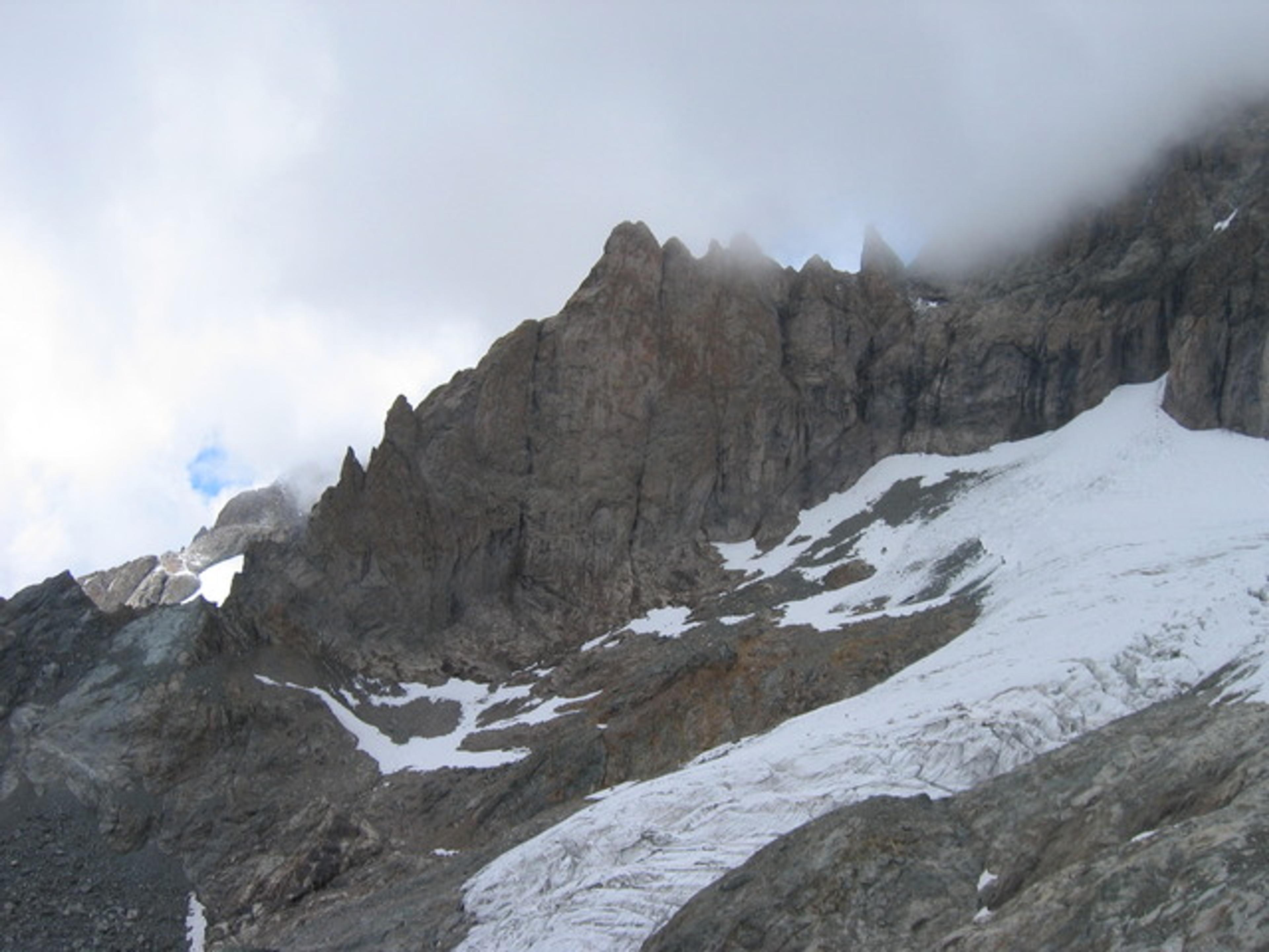 Vue sur la traversée de Sialouze depuis la Bosse de Sialouze