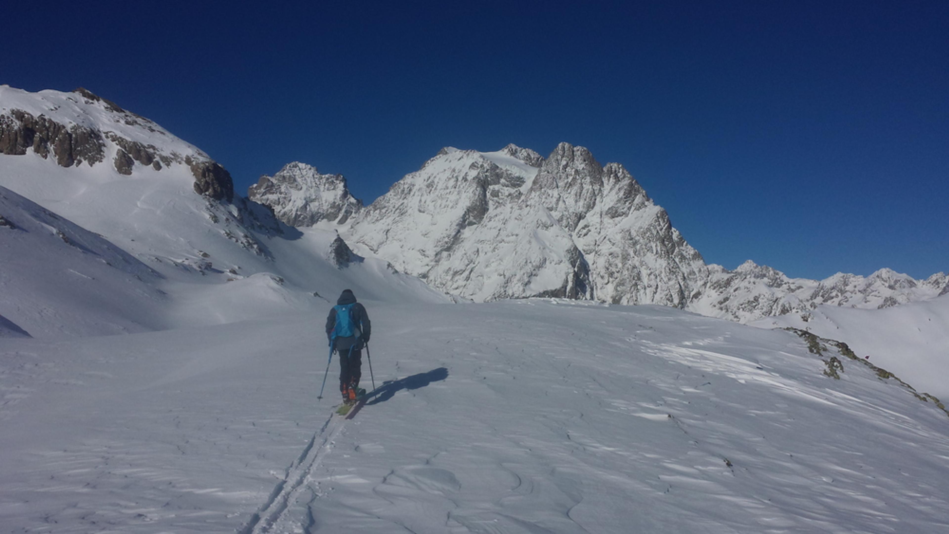 Tom fonce dans le Pelvoux
