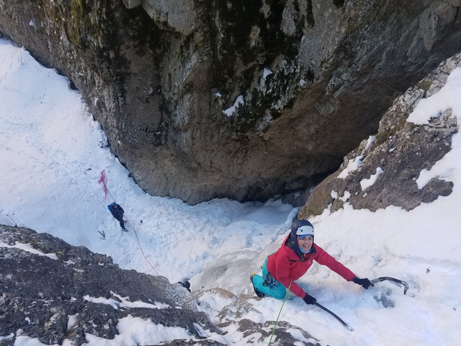 Louise pendant l’ascension du torrent de Queyrières
