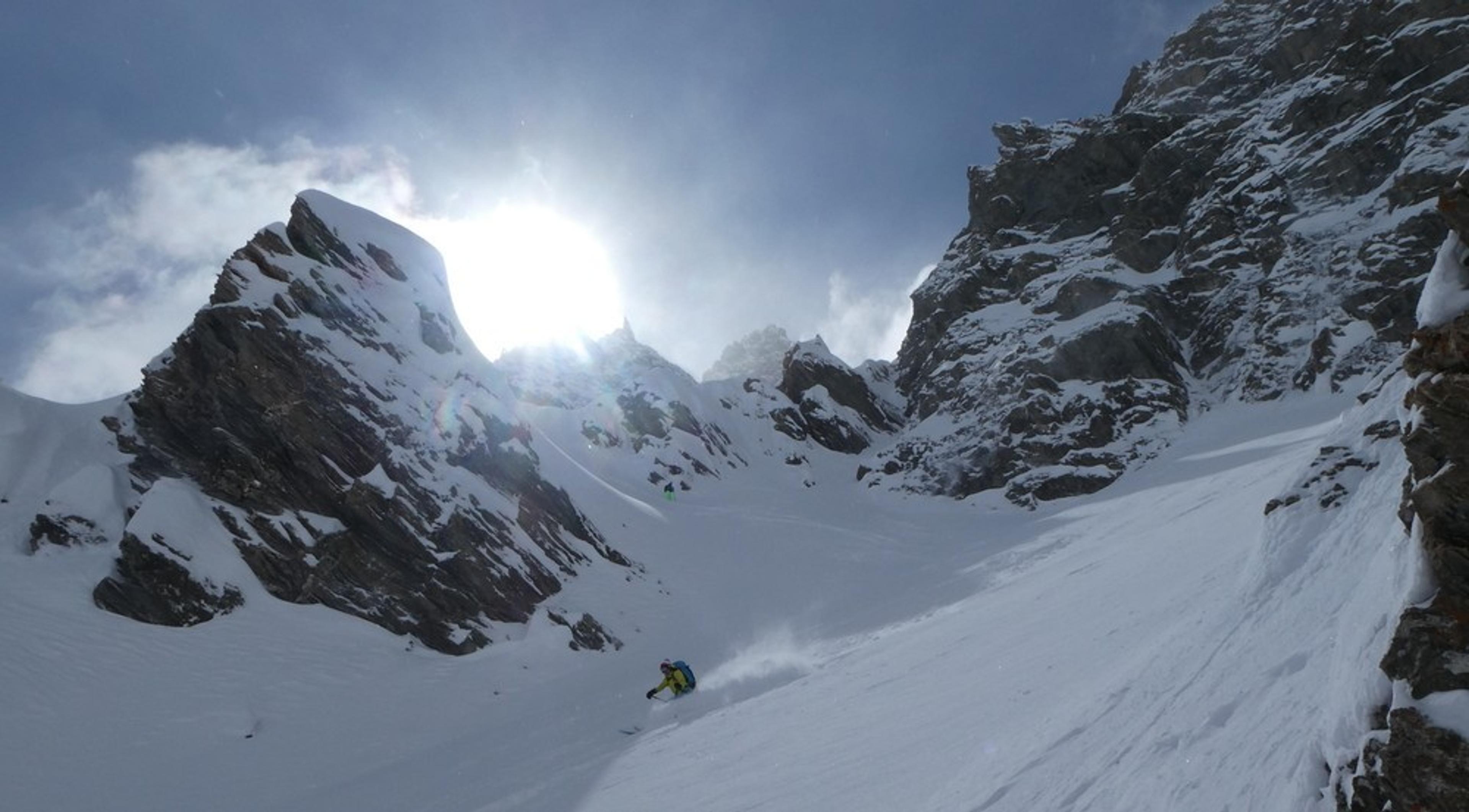 Couloir Pente raide - Baionnette - Anais dans le bas du couloir